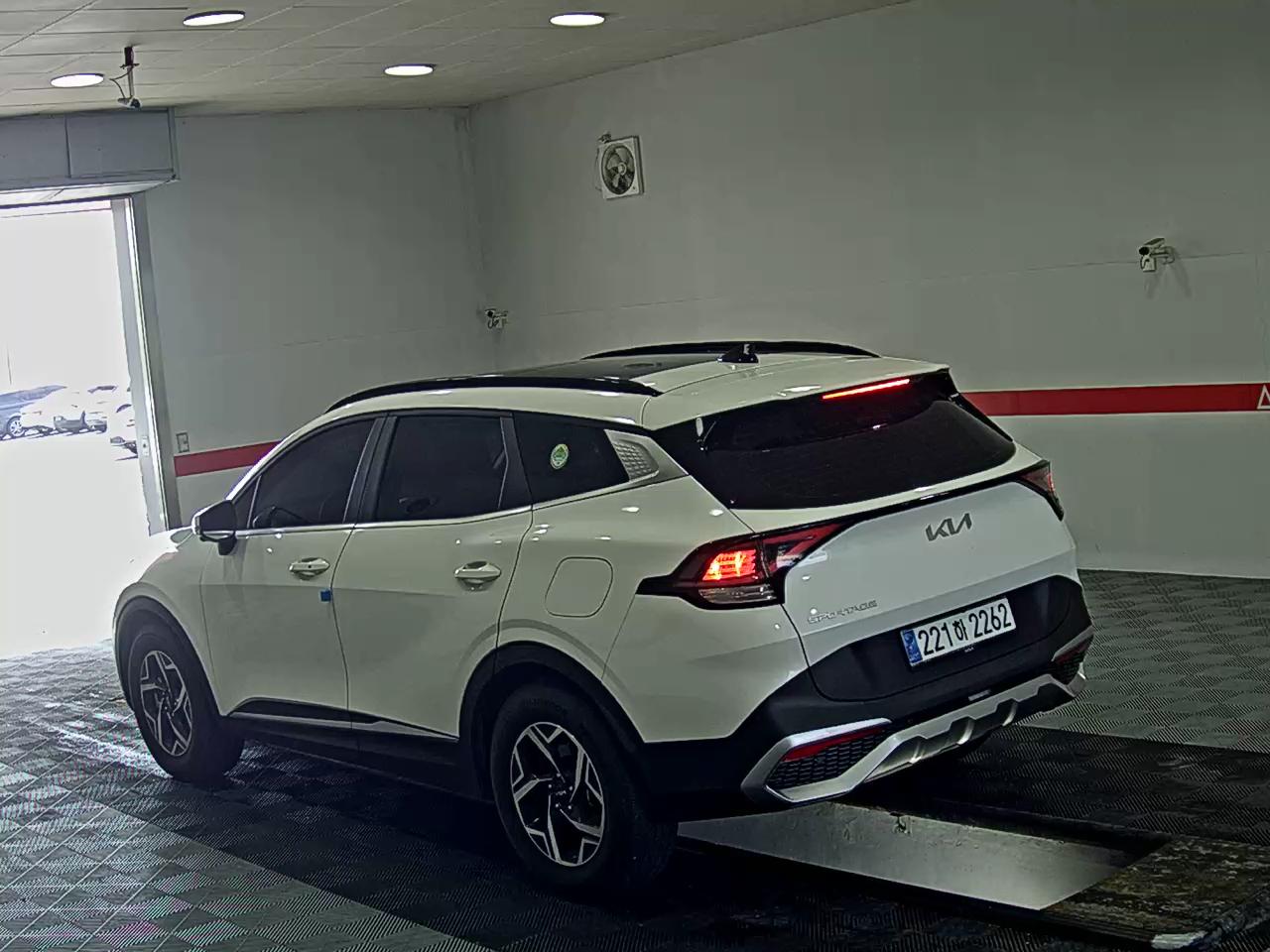 2023 - kia sportage
