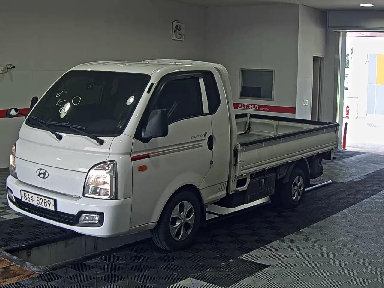 HYUNDAI PORTER II SUPER CAB EXTRA WHEELBASE
