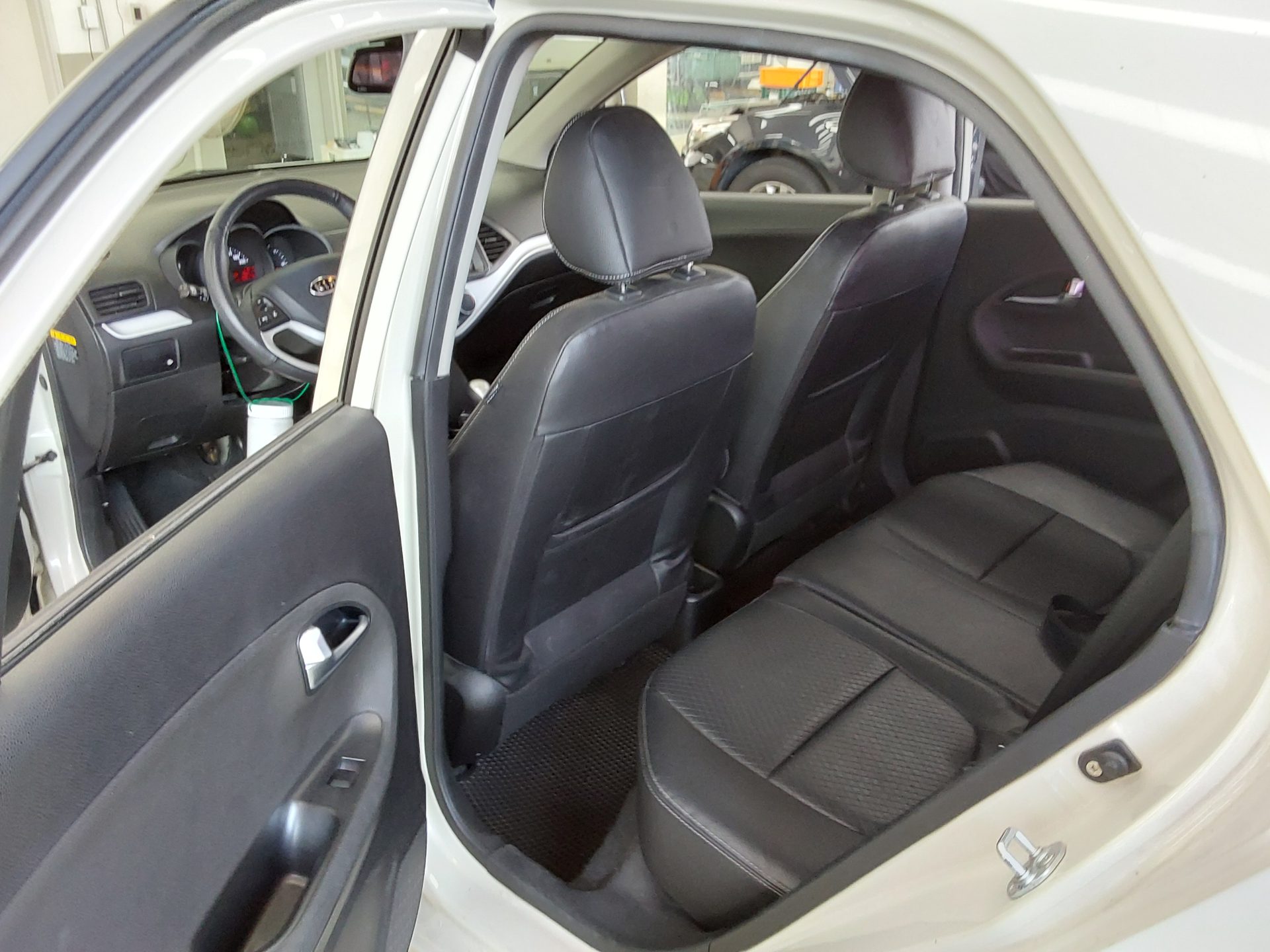 2012 - kia morning