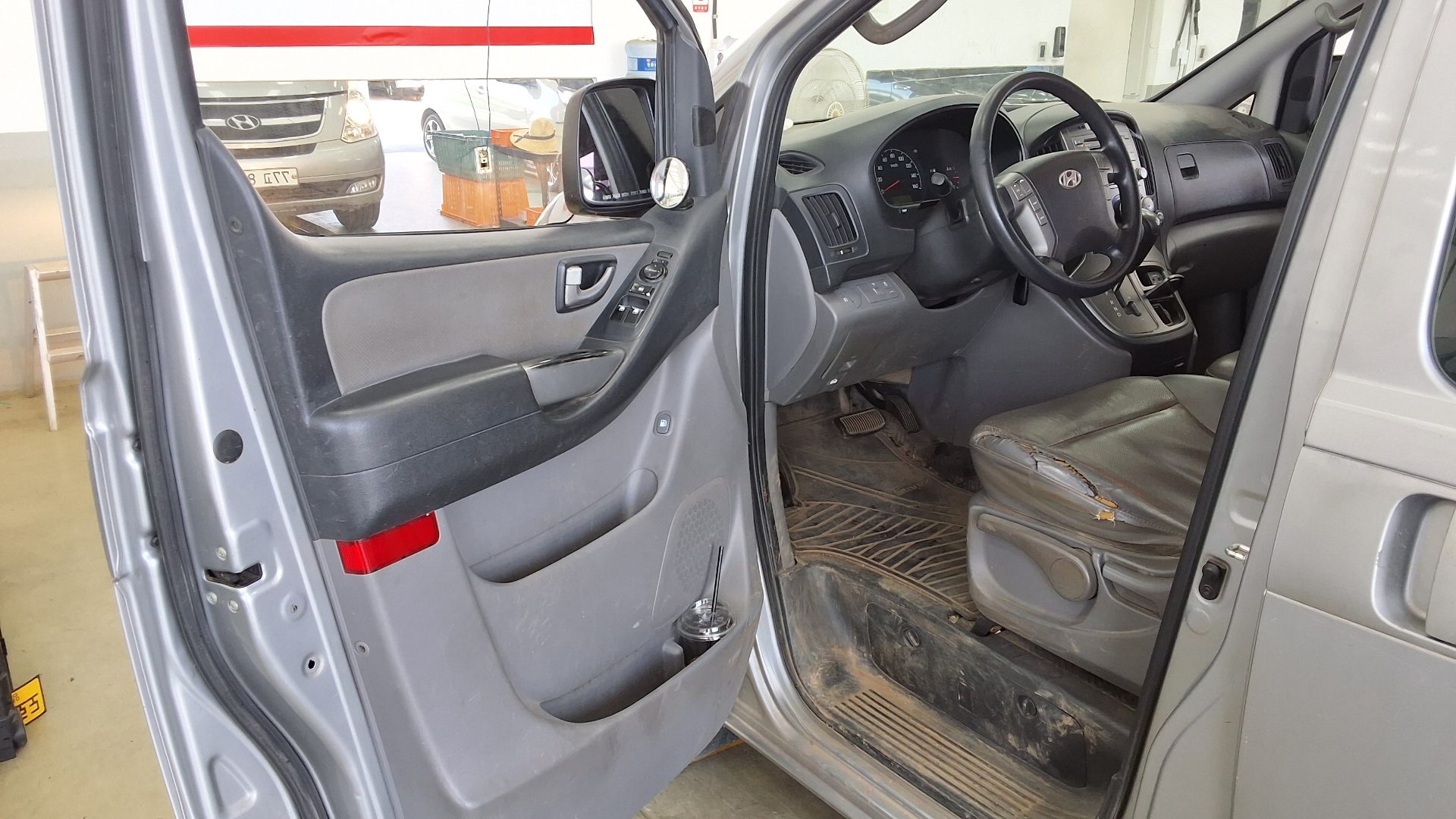 2015 - hyundai grand starex