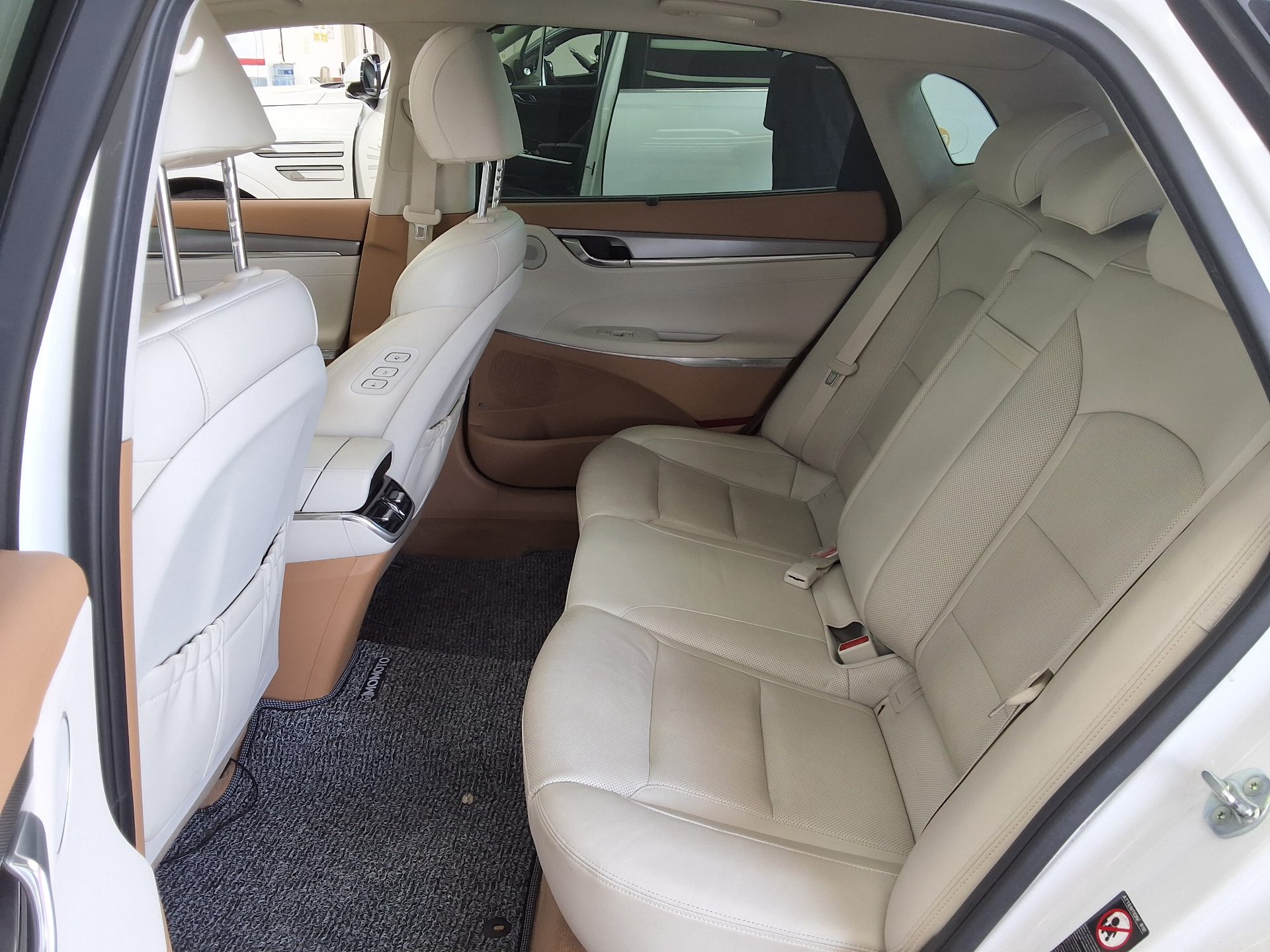 2021 - hyundai grandeur