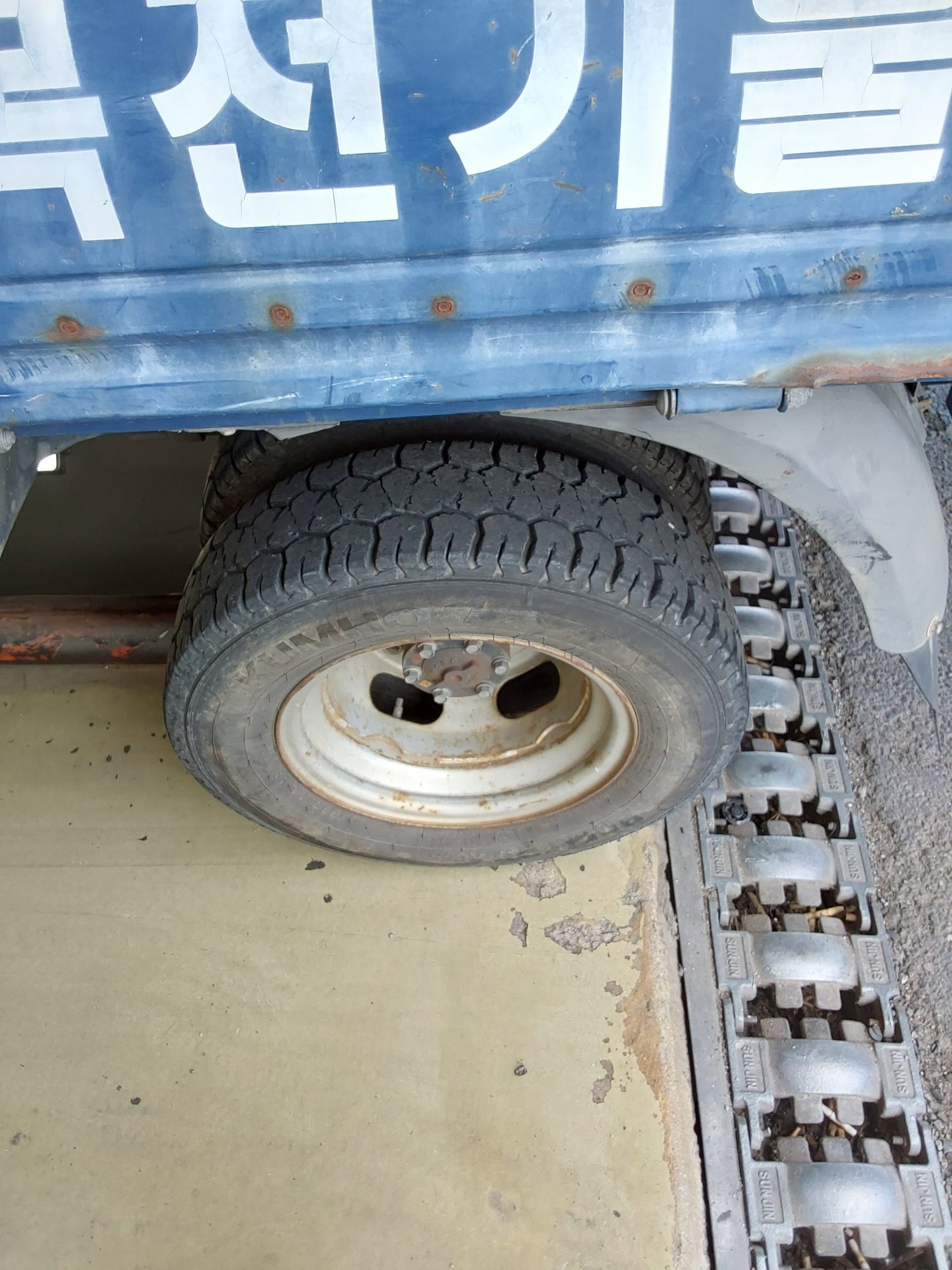 2011 - hyundai porter