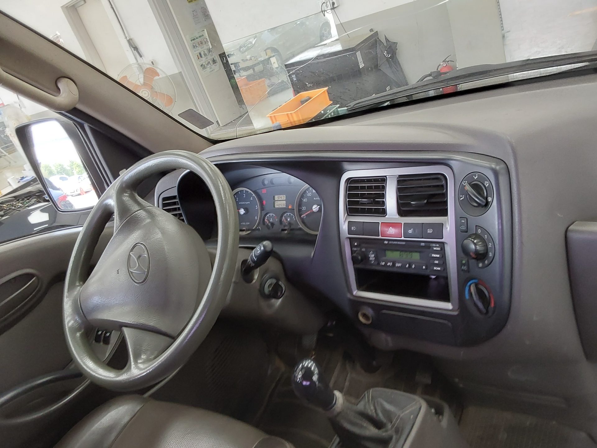 2011 - hyundai porter