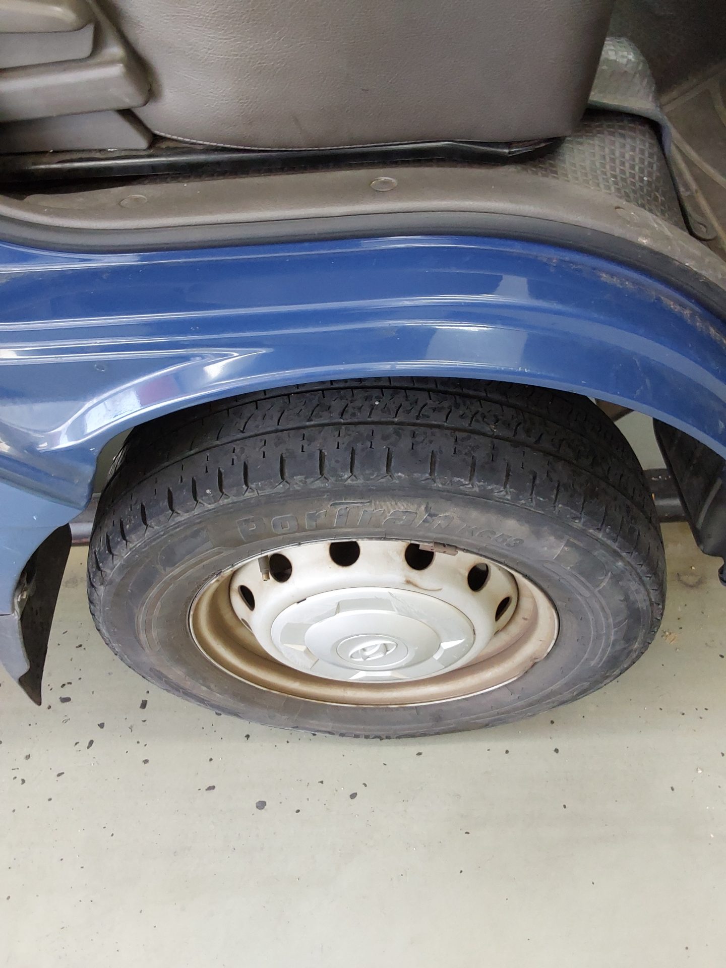 2011 - hyundai porter