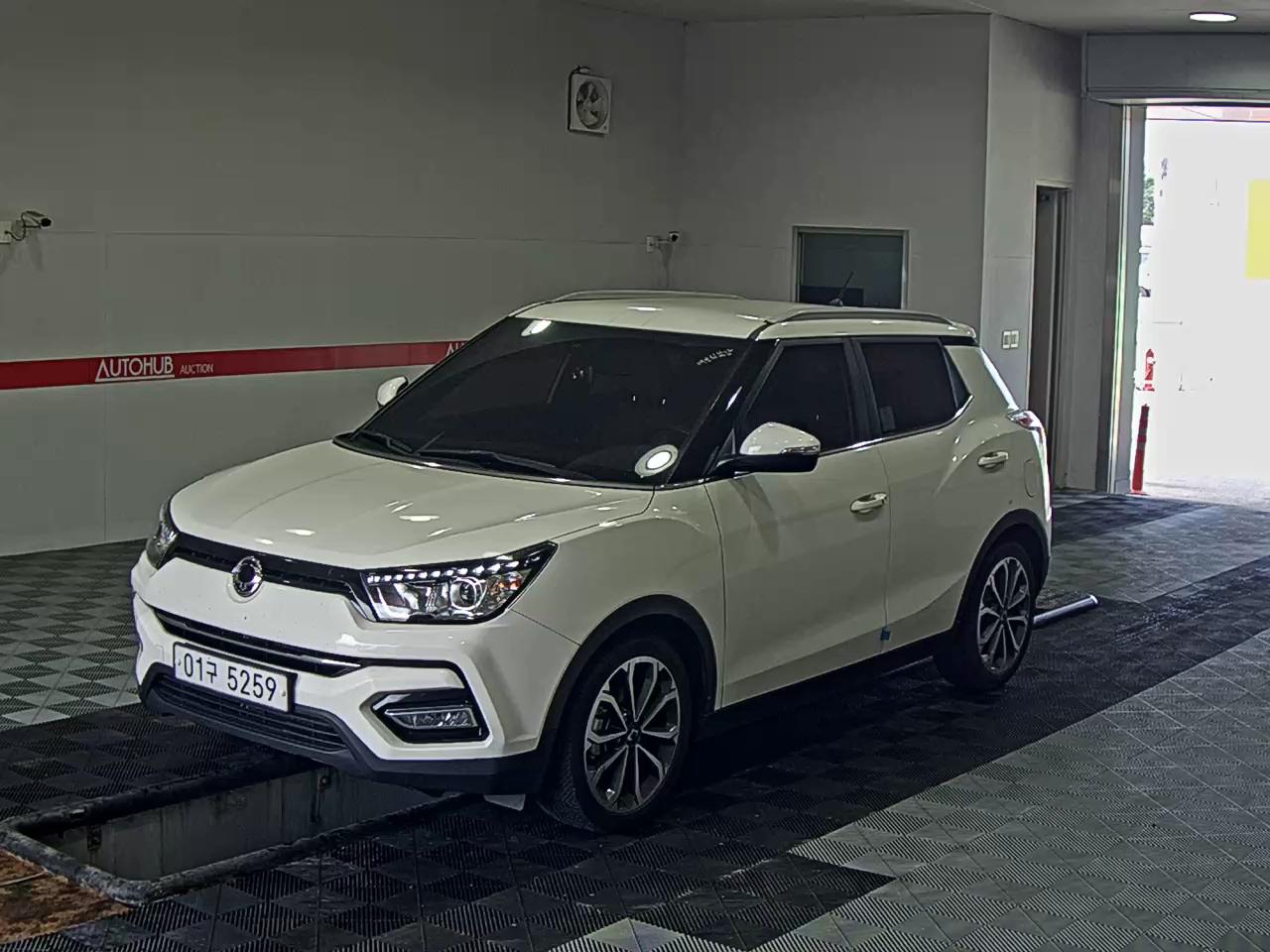 KG MOBILITY (SSANGYONG) TIVOLI ARMOUR GEAR EDITION