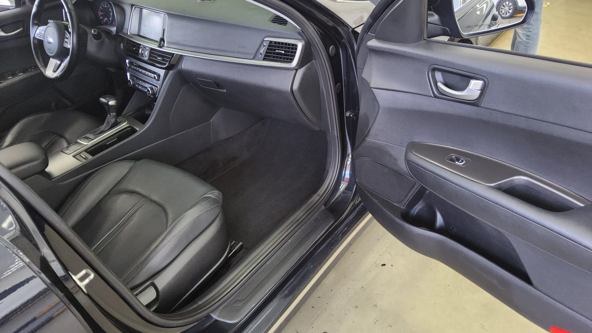 2020 - kia k5