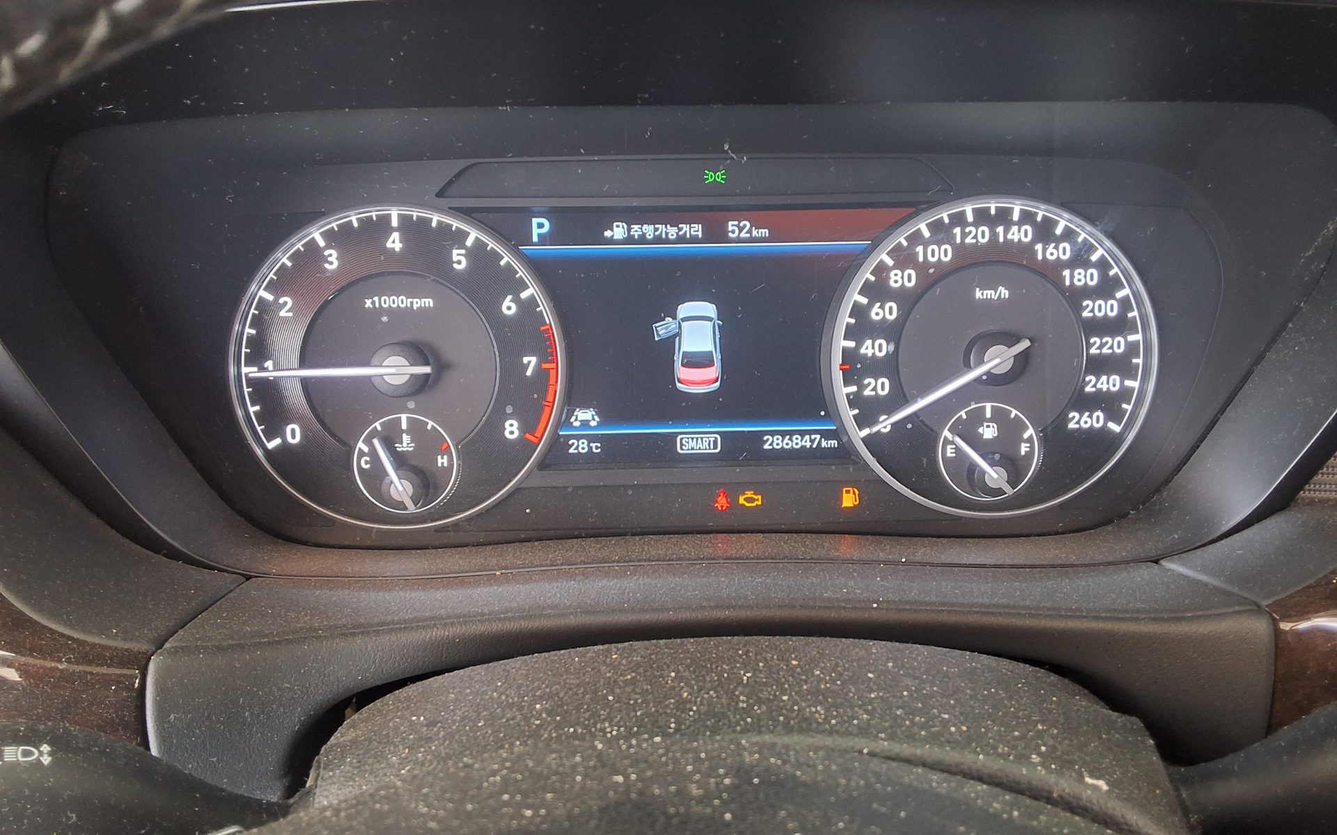 2016 - genesis eq900