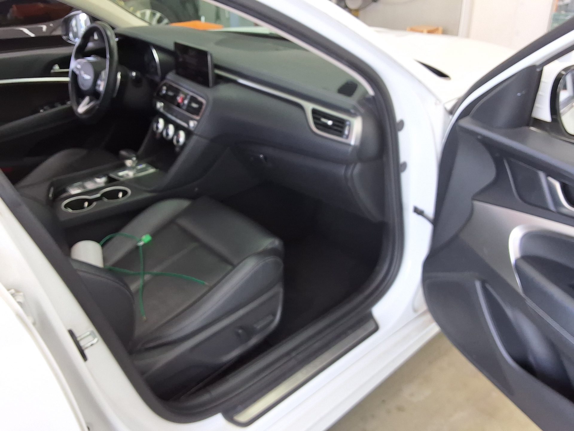 2021 - genesis g70