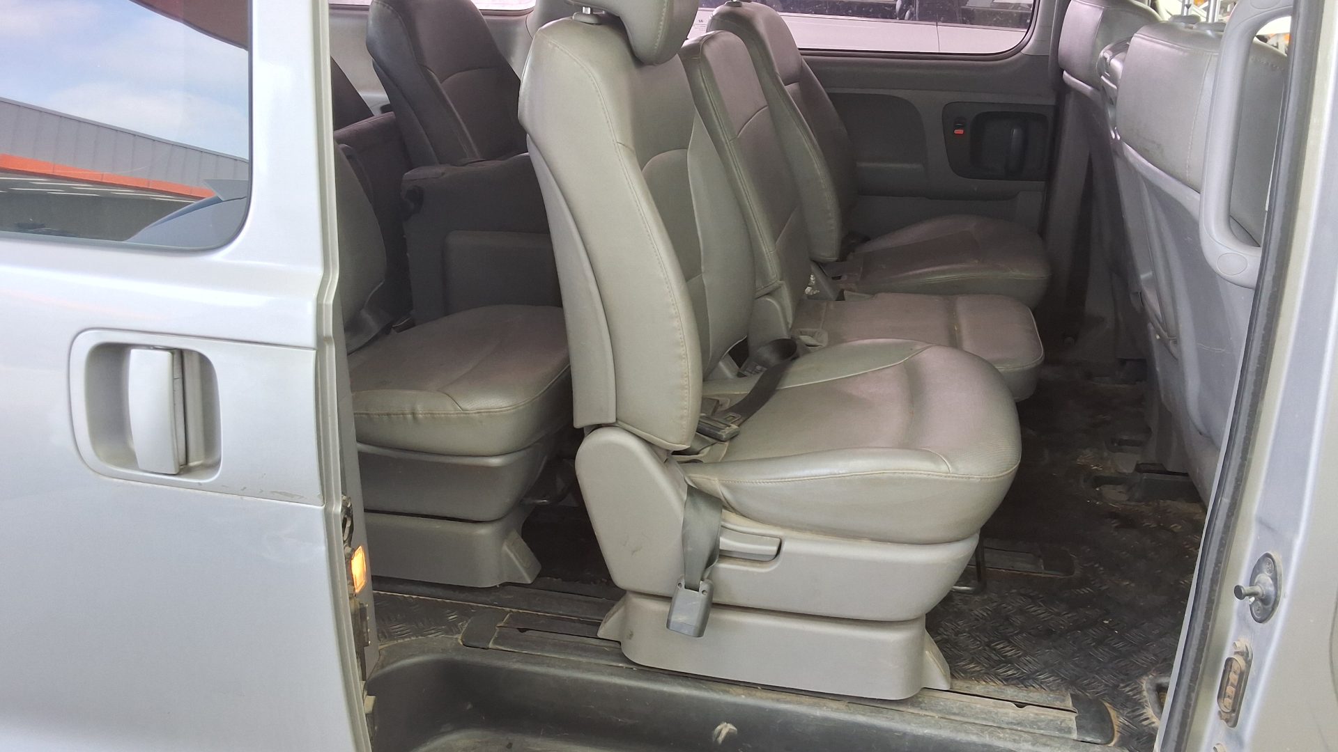 2015 - hyundai grand starex