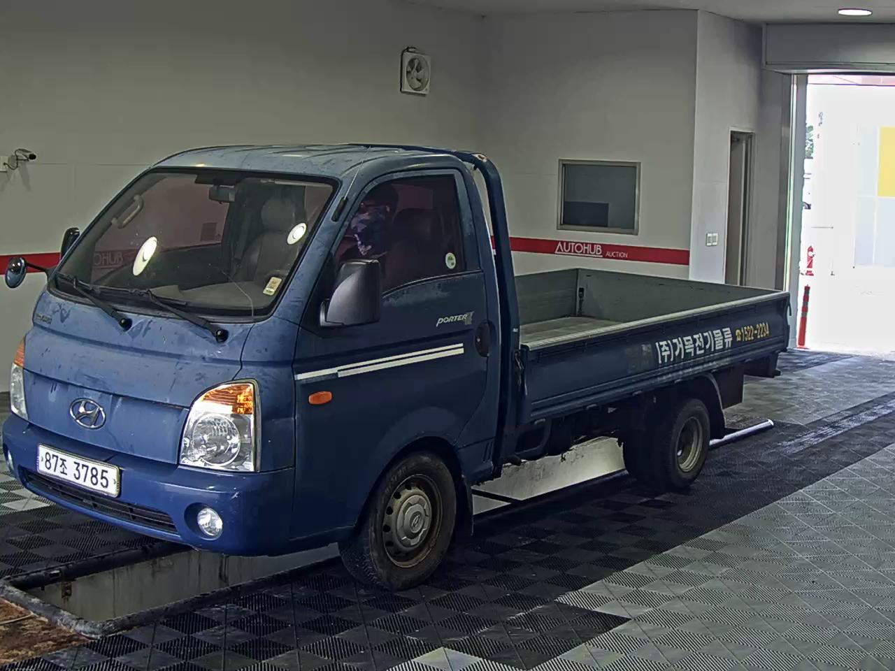 HYUNDAI PORTER II STANDARD CAB EXTRA WHEELBASE PACK