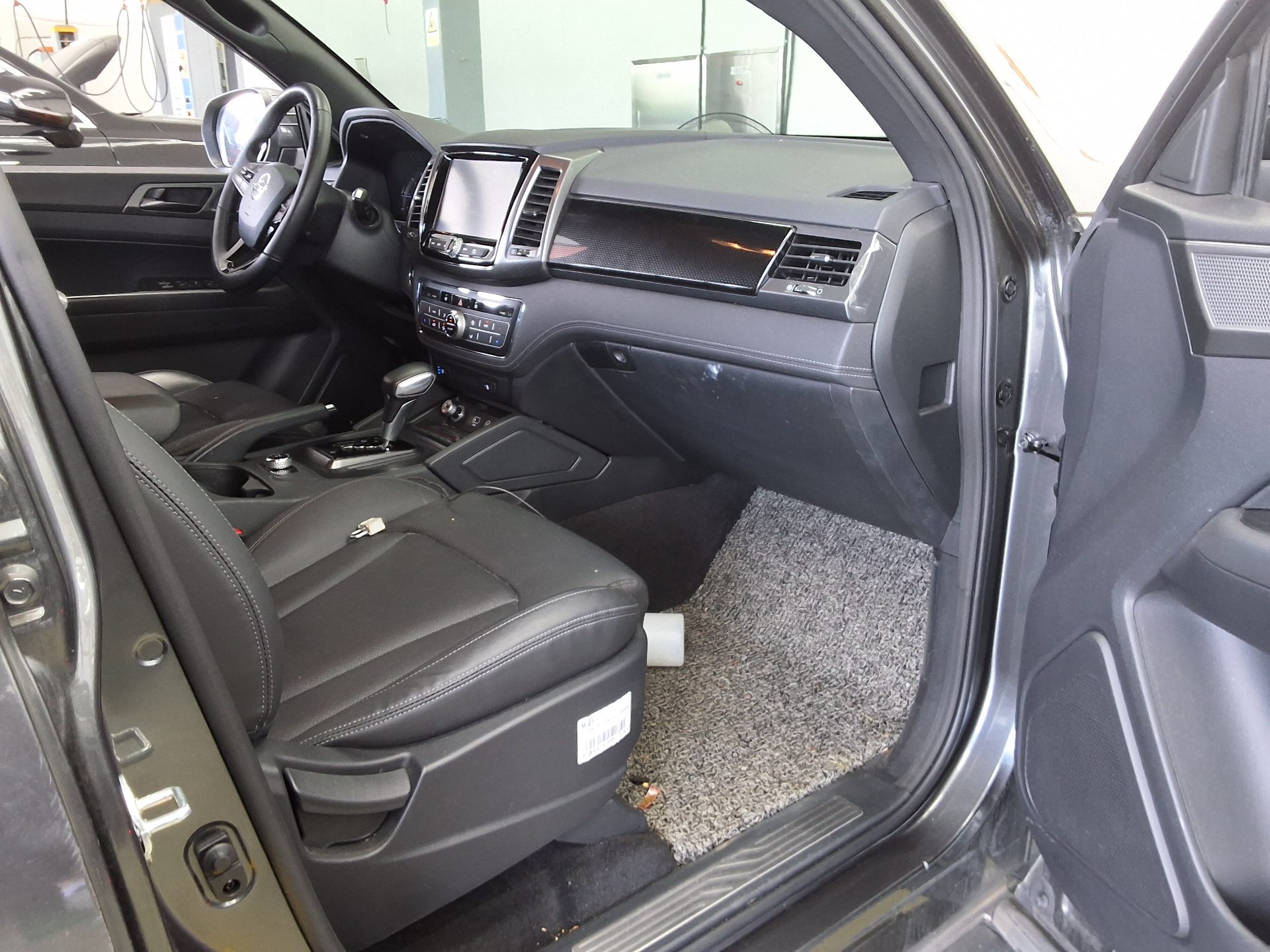 2021 - ssangyong rexton