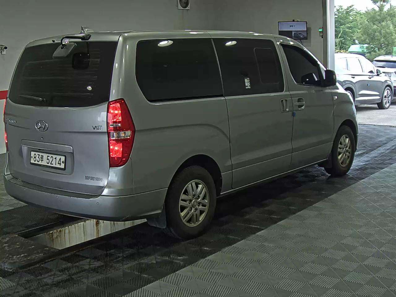 2021 - hyundai grand starex