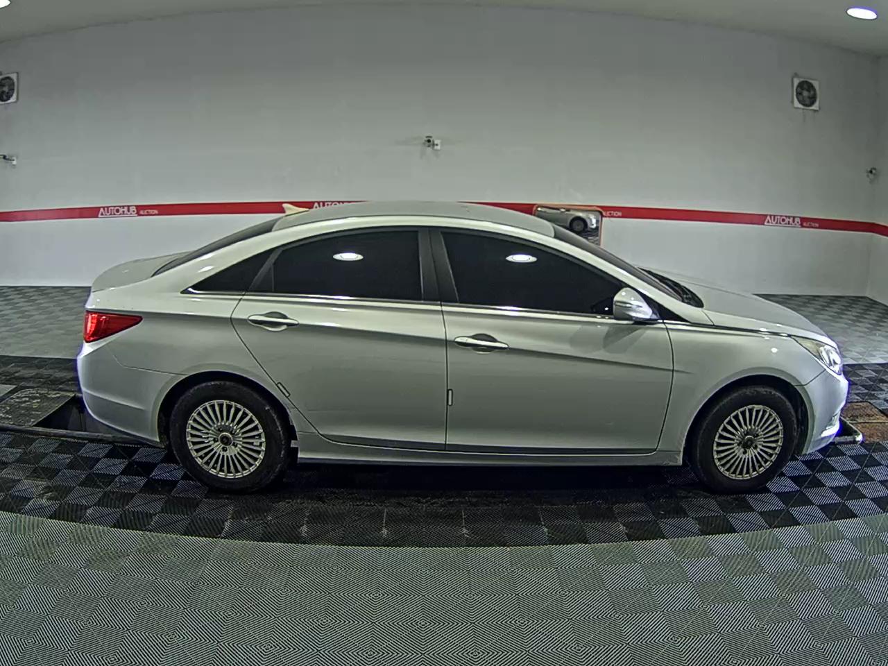 2013 - hyundai sonata