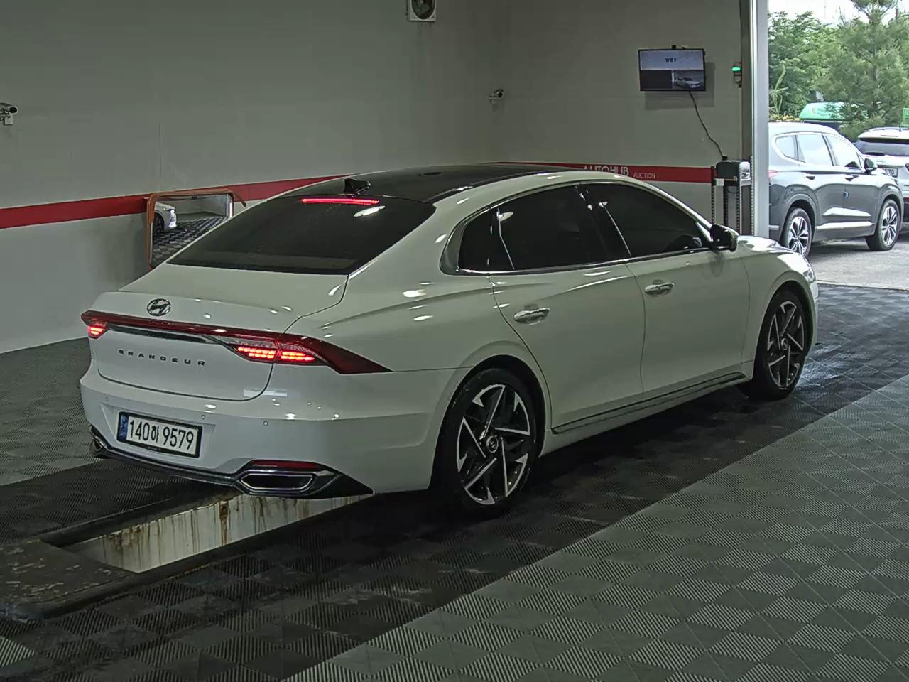 2021 - hyundai grandeur