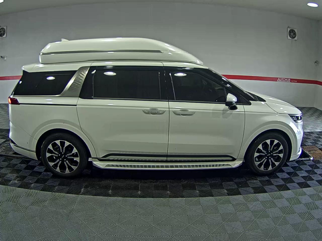 2022 - kia carnival