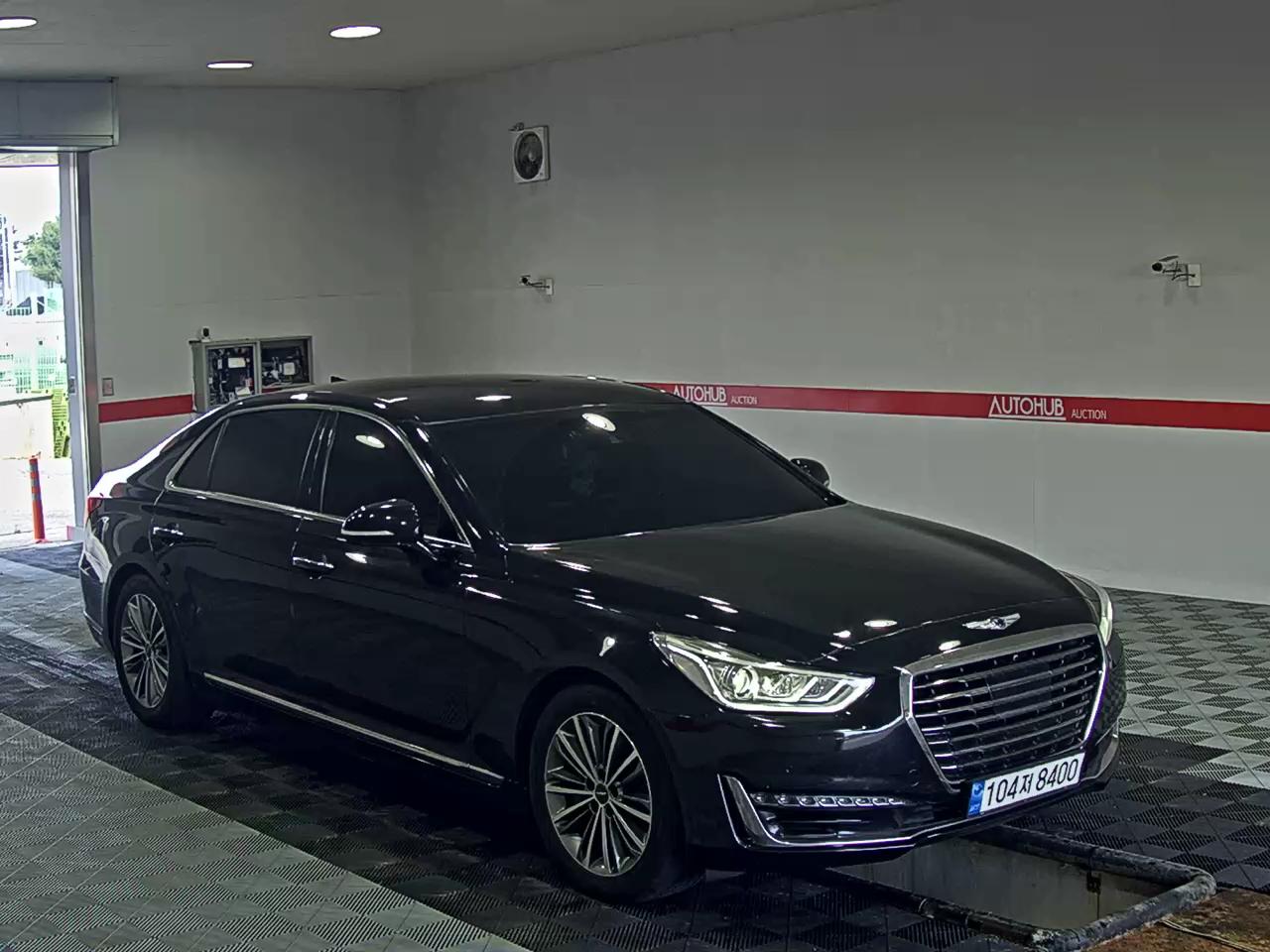 2016 - genesis eq900