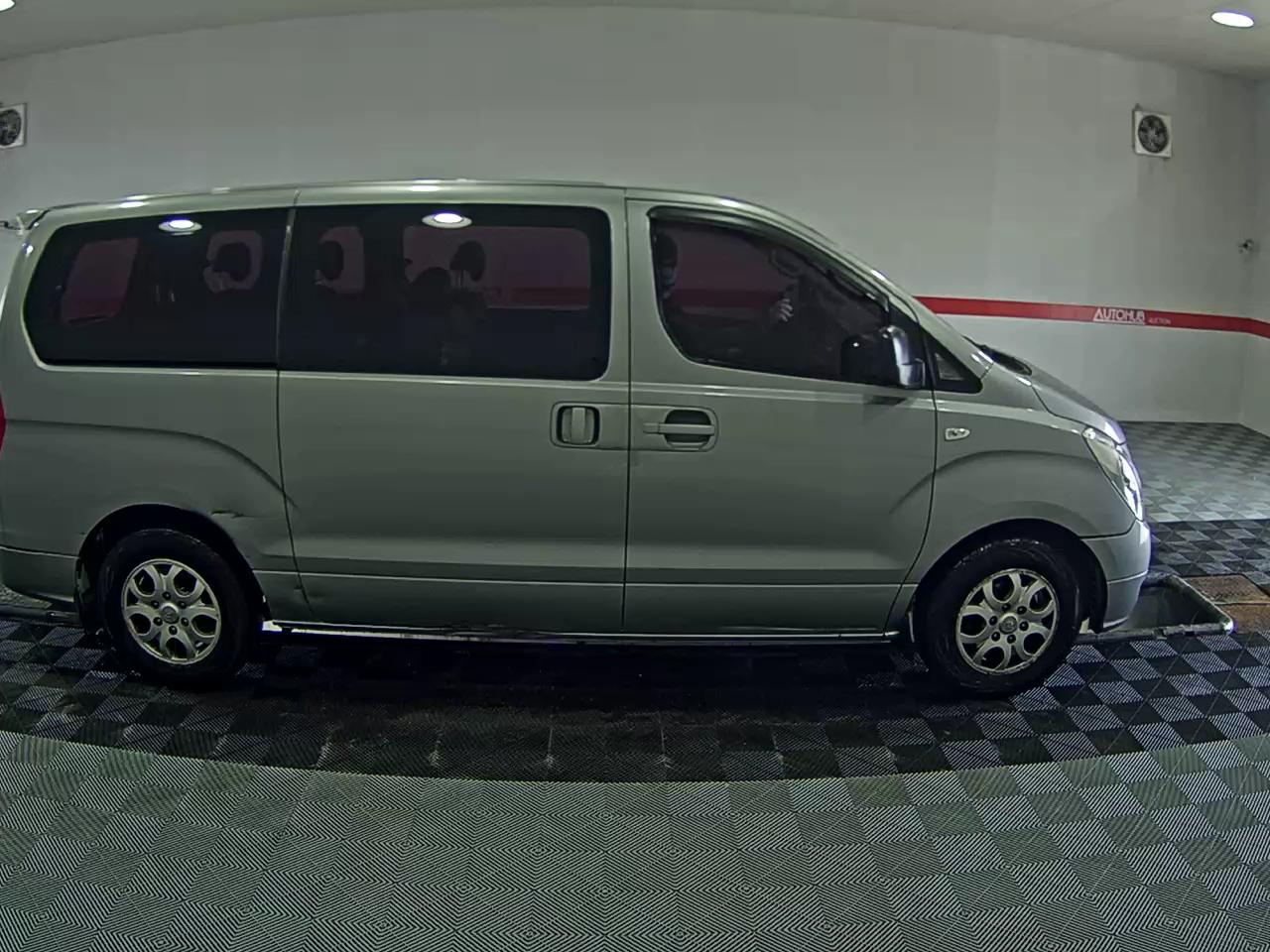 2015 - hyundai grand starex