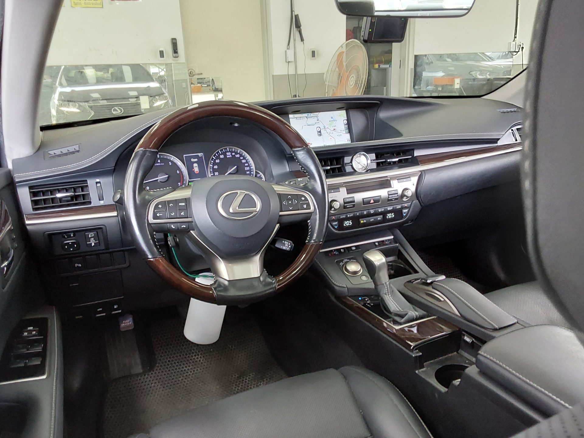 2017 - lexus es