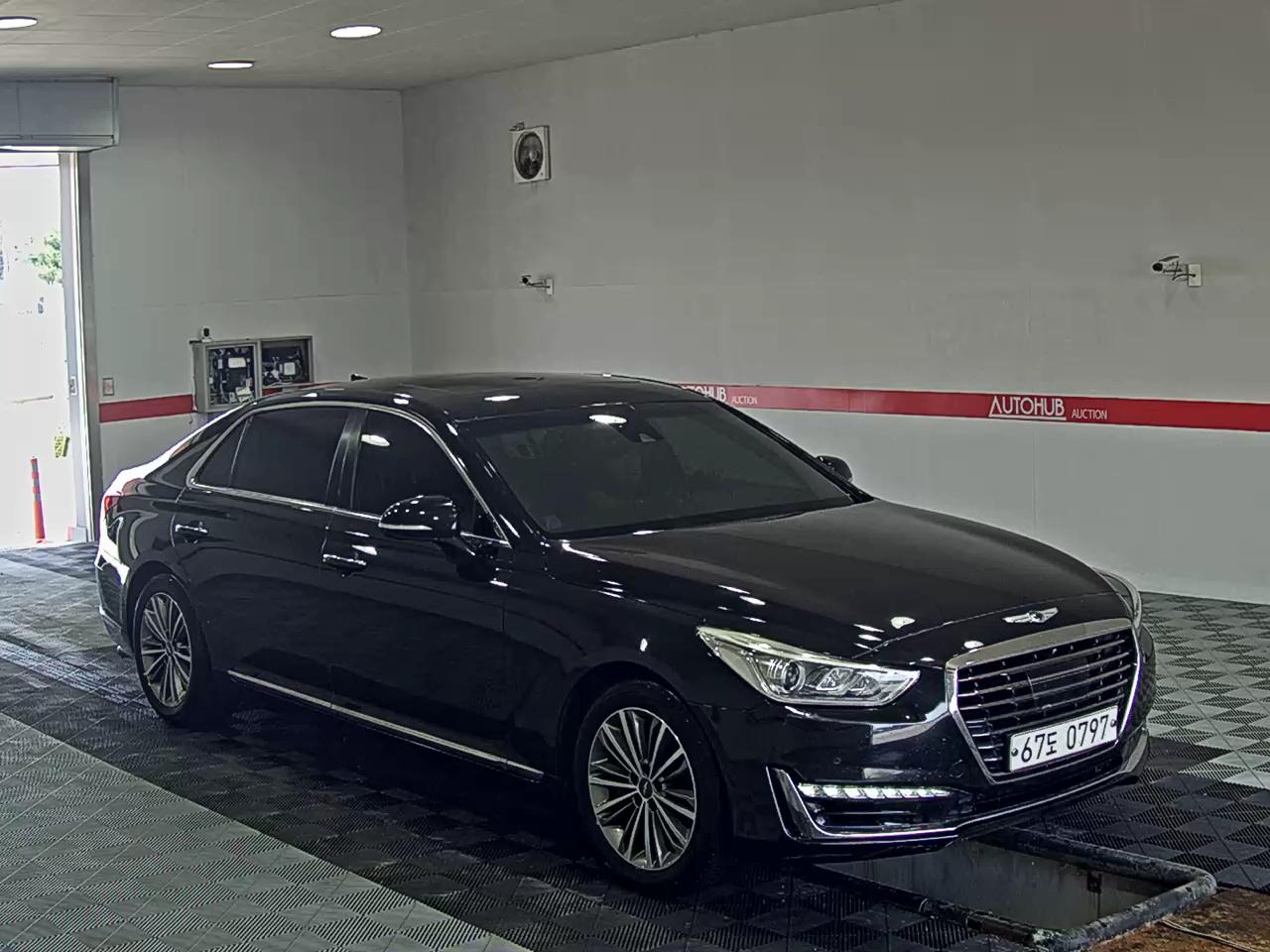 2016 - genesis eq900