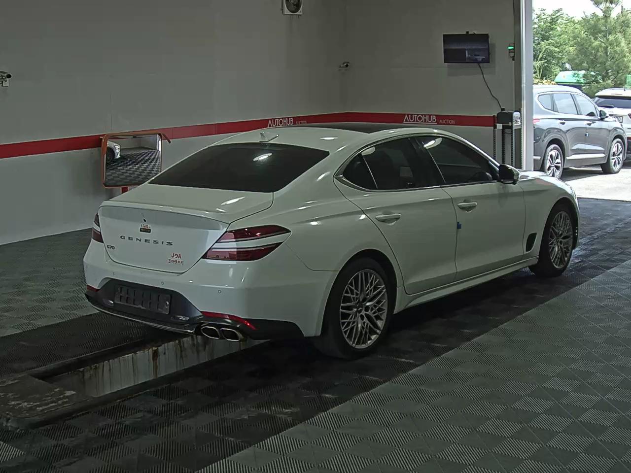 2021 - genesis g70