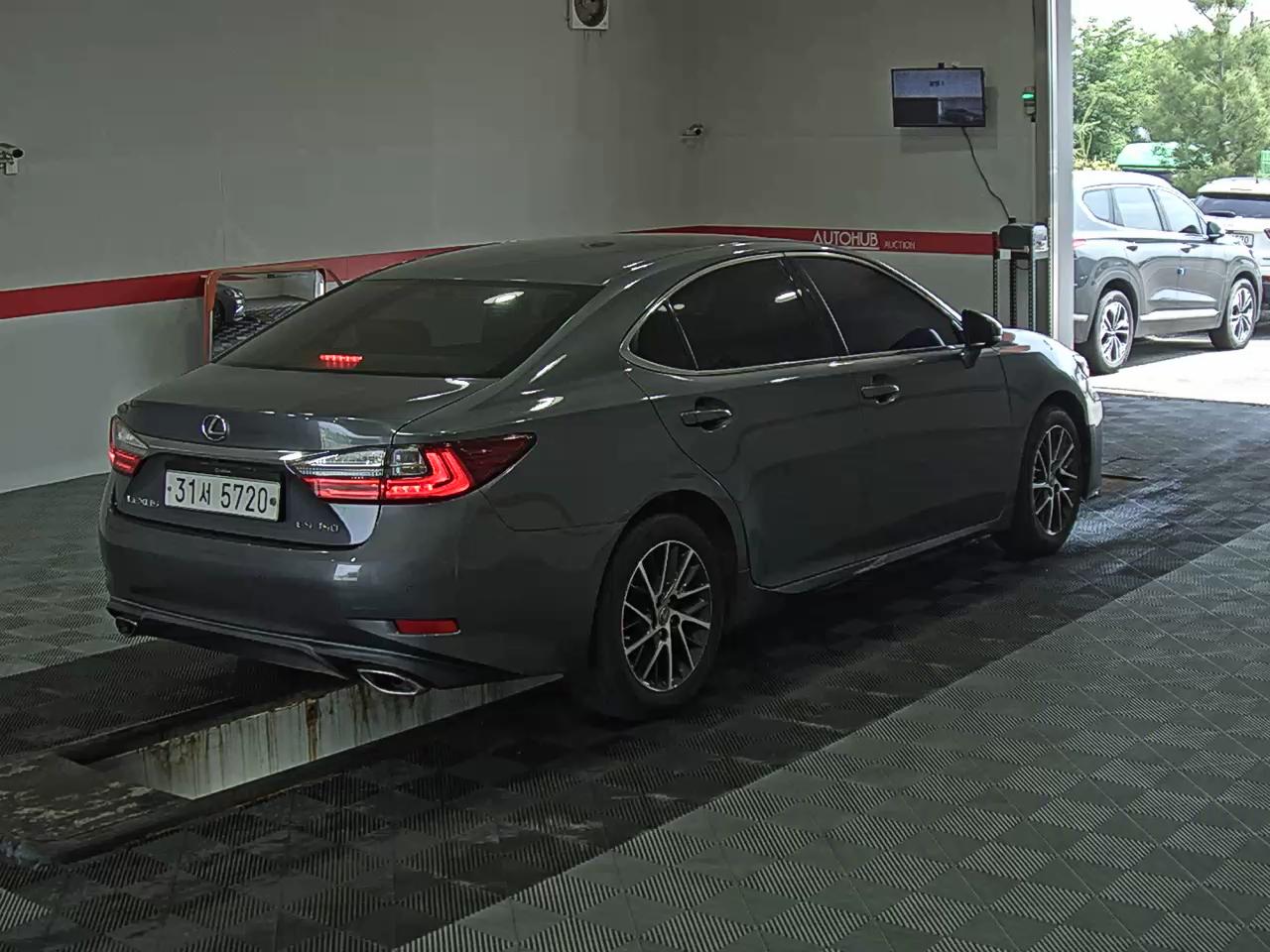 2017 - lexus es