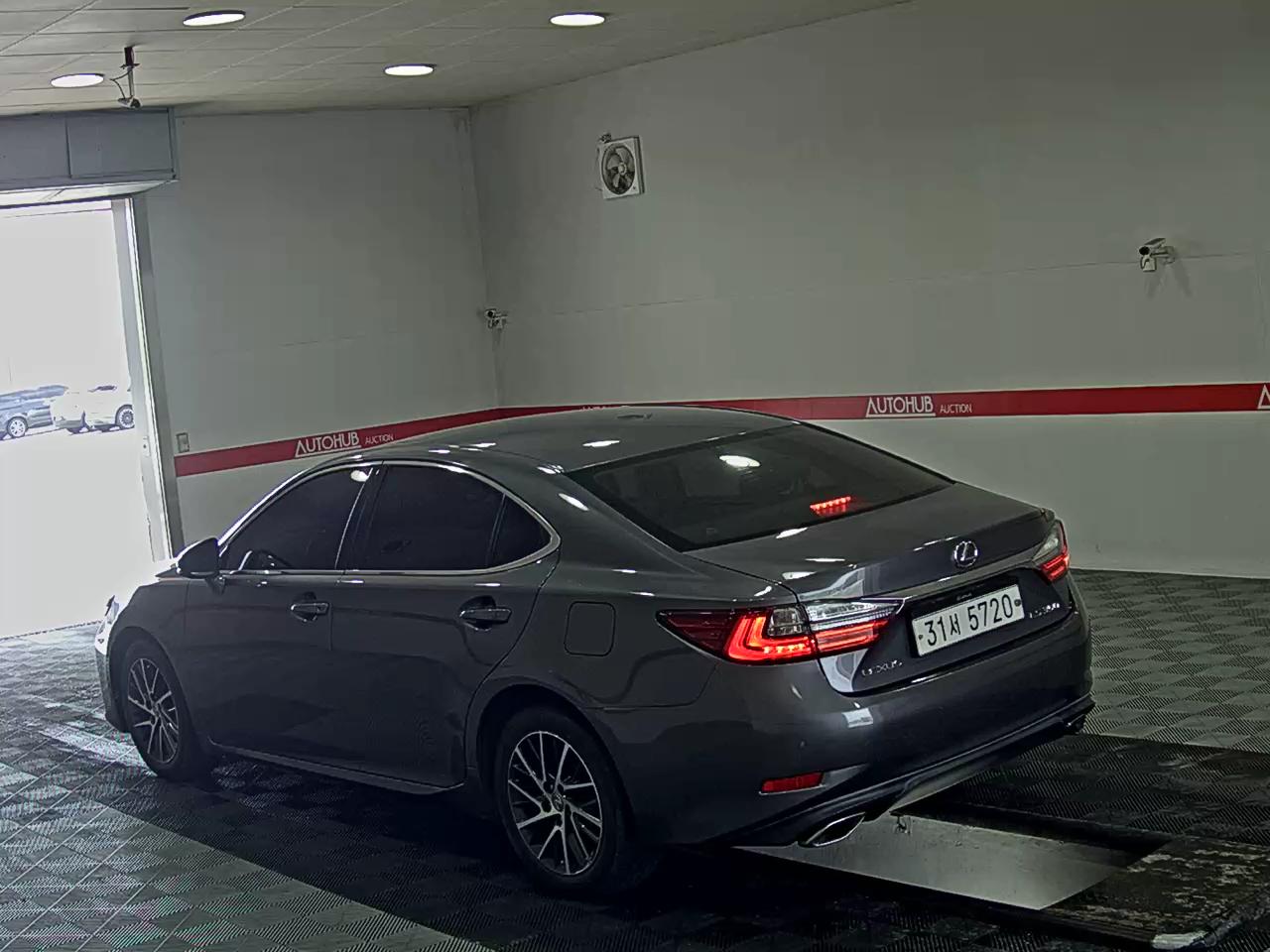 2017 - lexus es