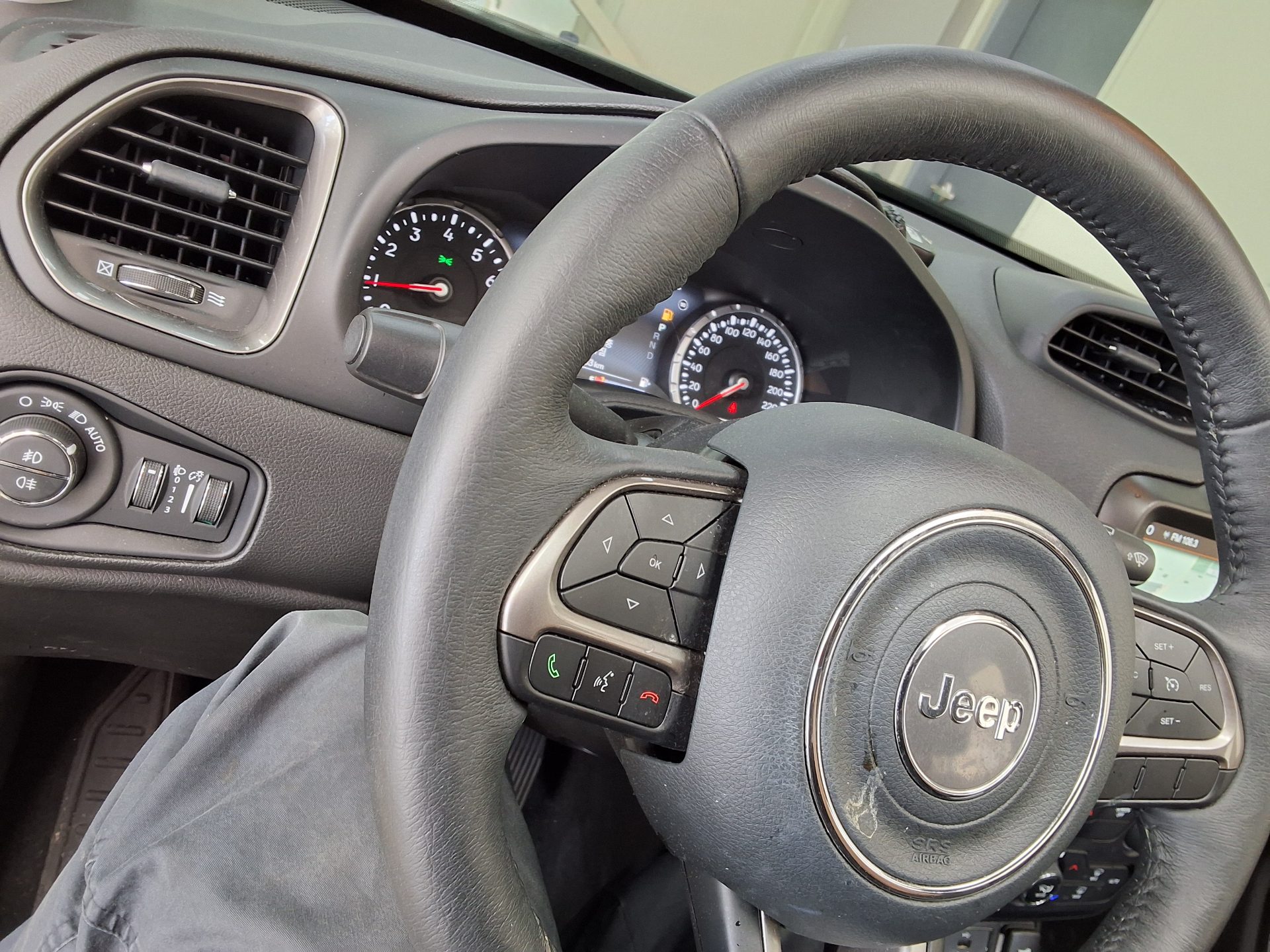 2022 - jeep renegade