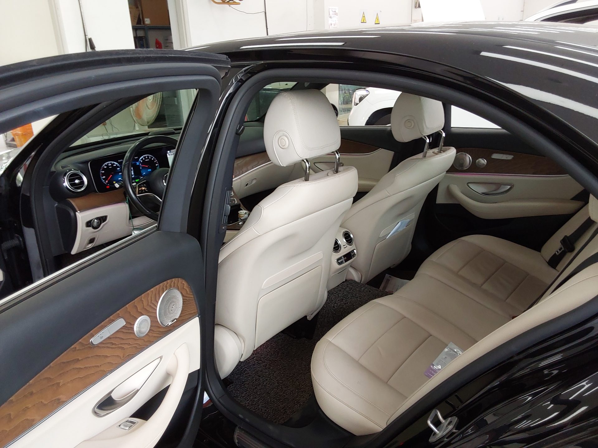 2021 - mercedes-benz e300e