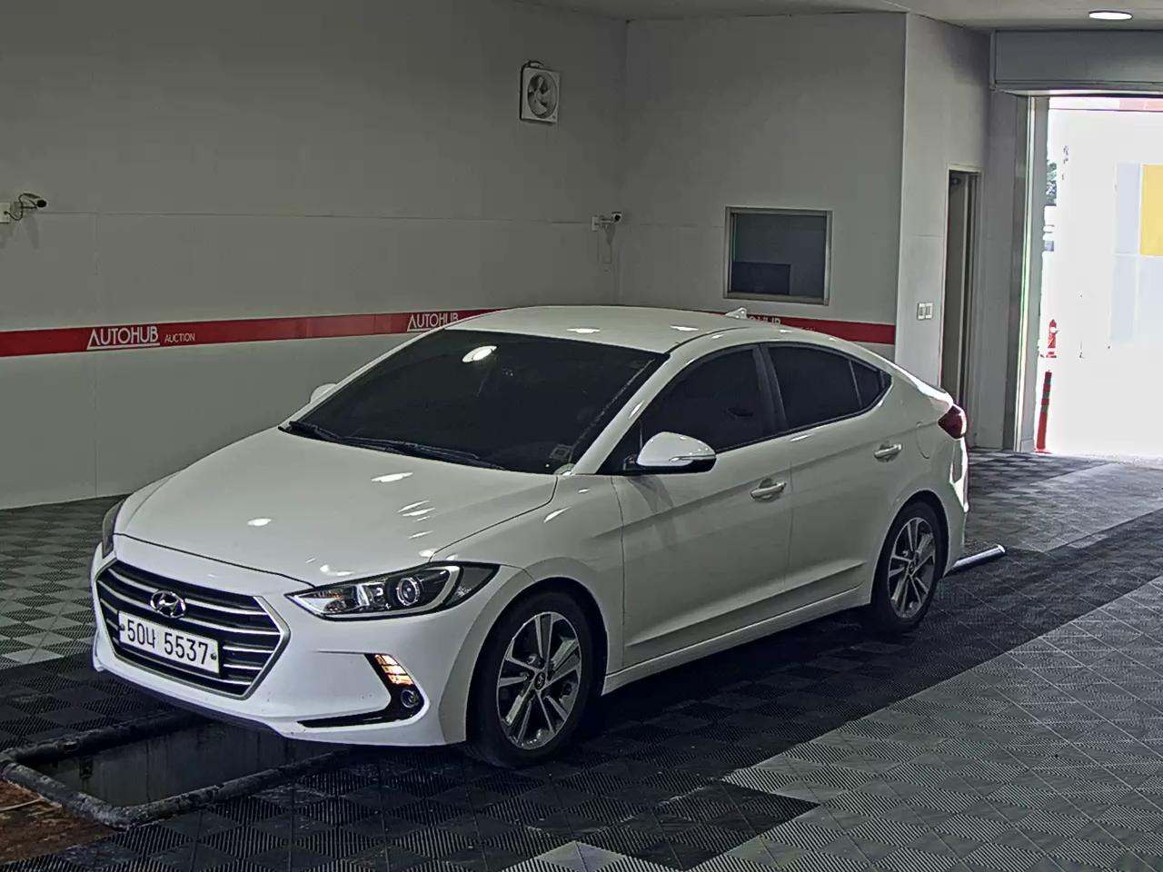 HYUNDAI AVANTE GDi VALUE