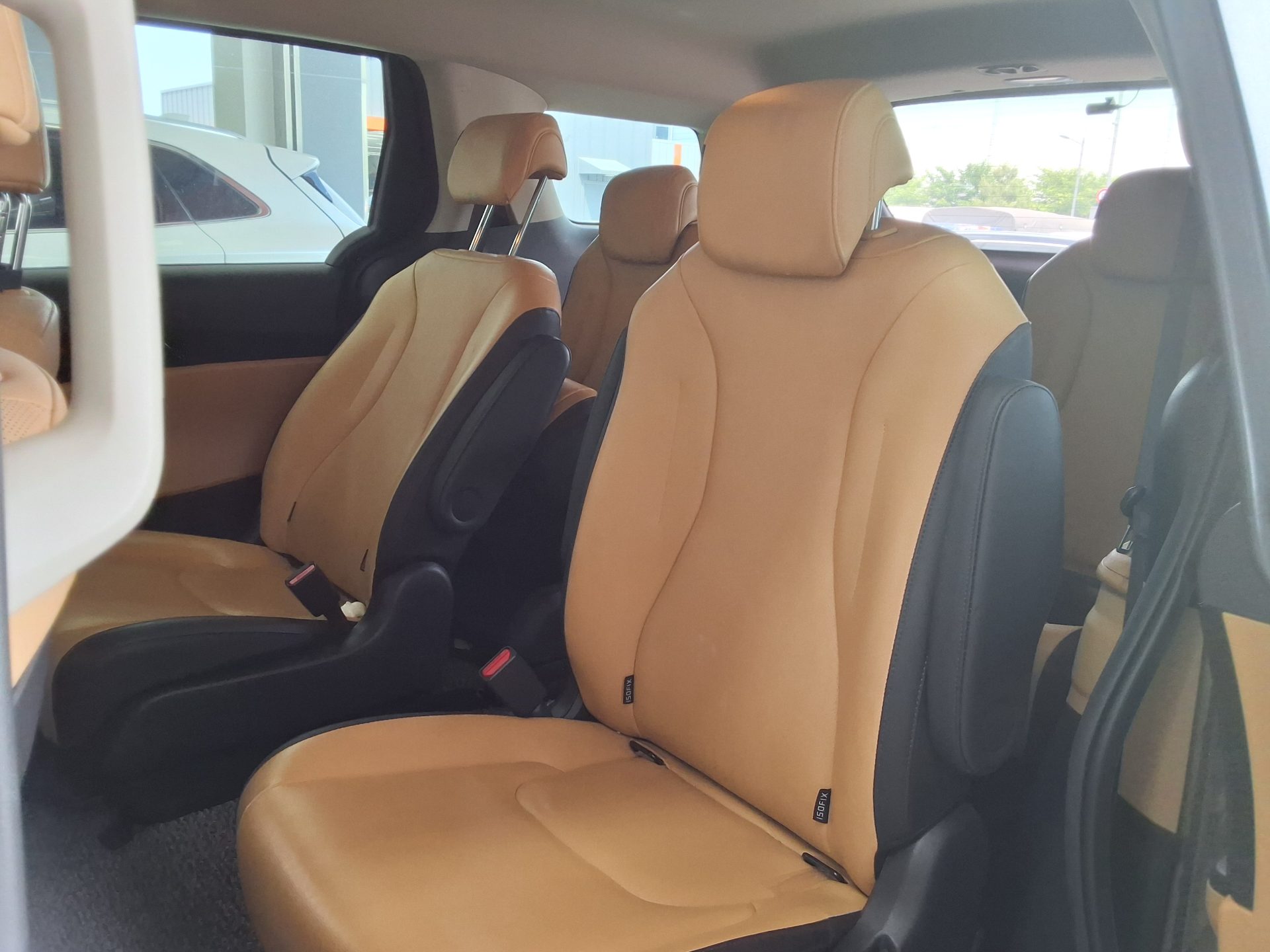 2023 - kia carnival