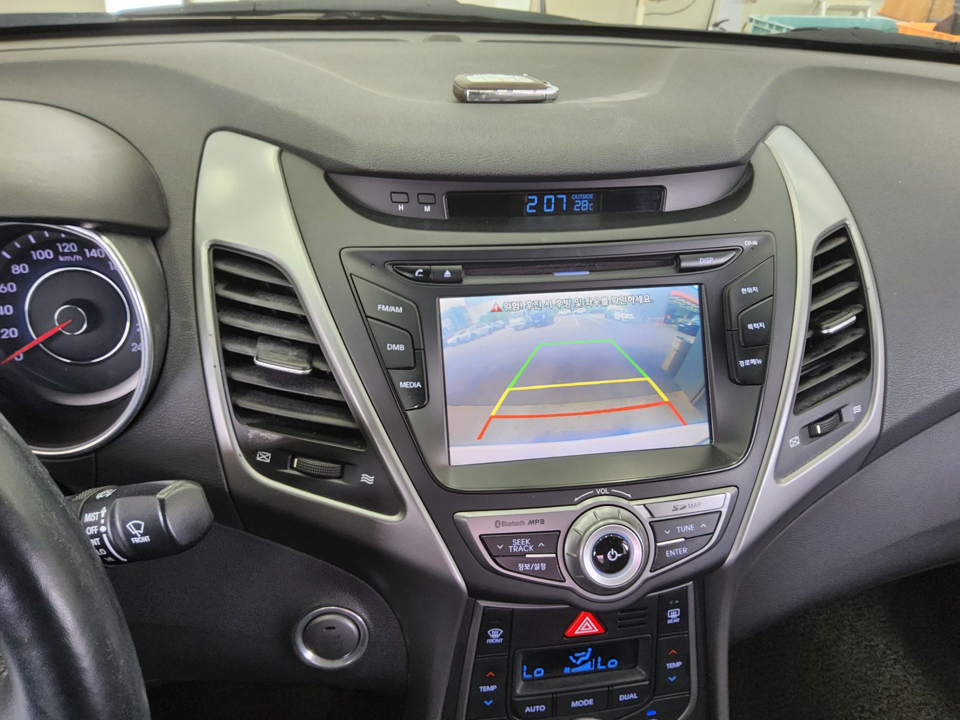 2014 - hyundai avante
