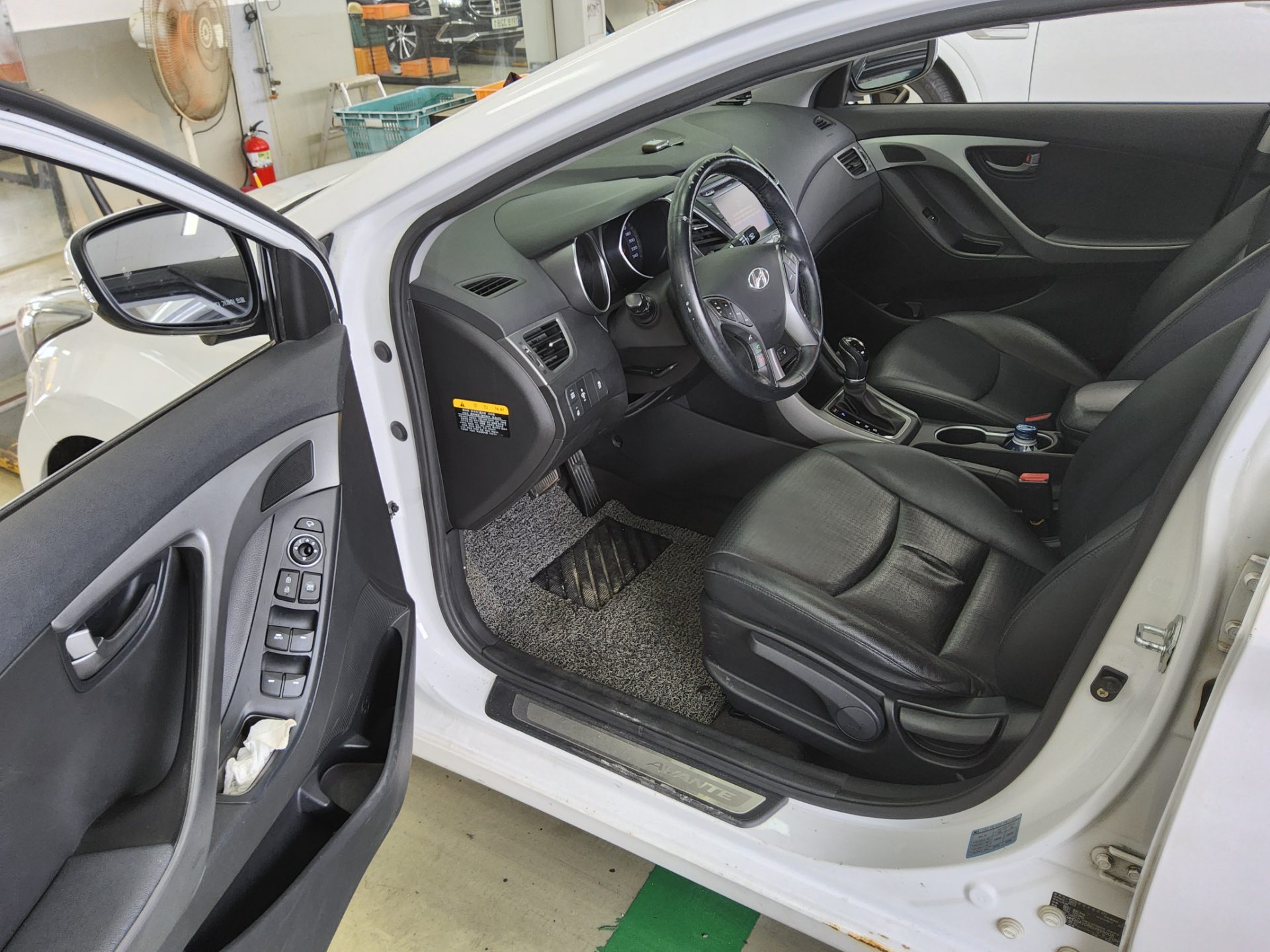 2014 - hyundai avante