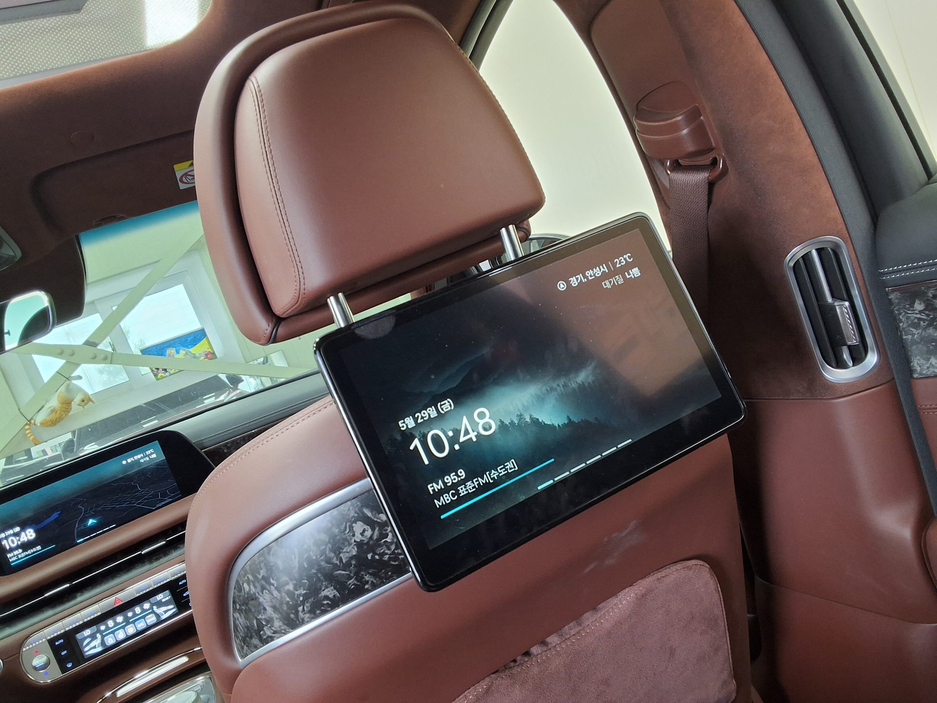 2023 - genesis g90