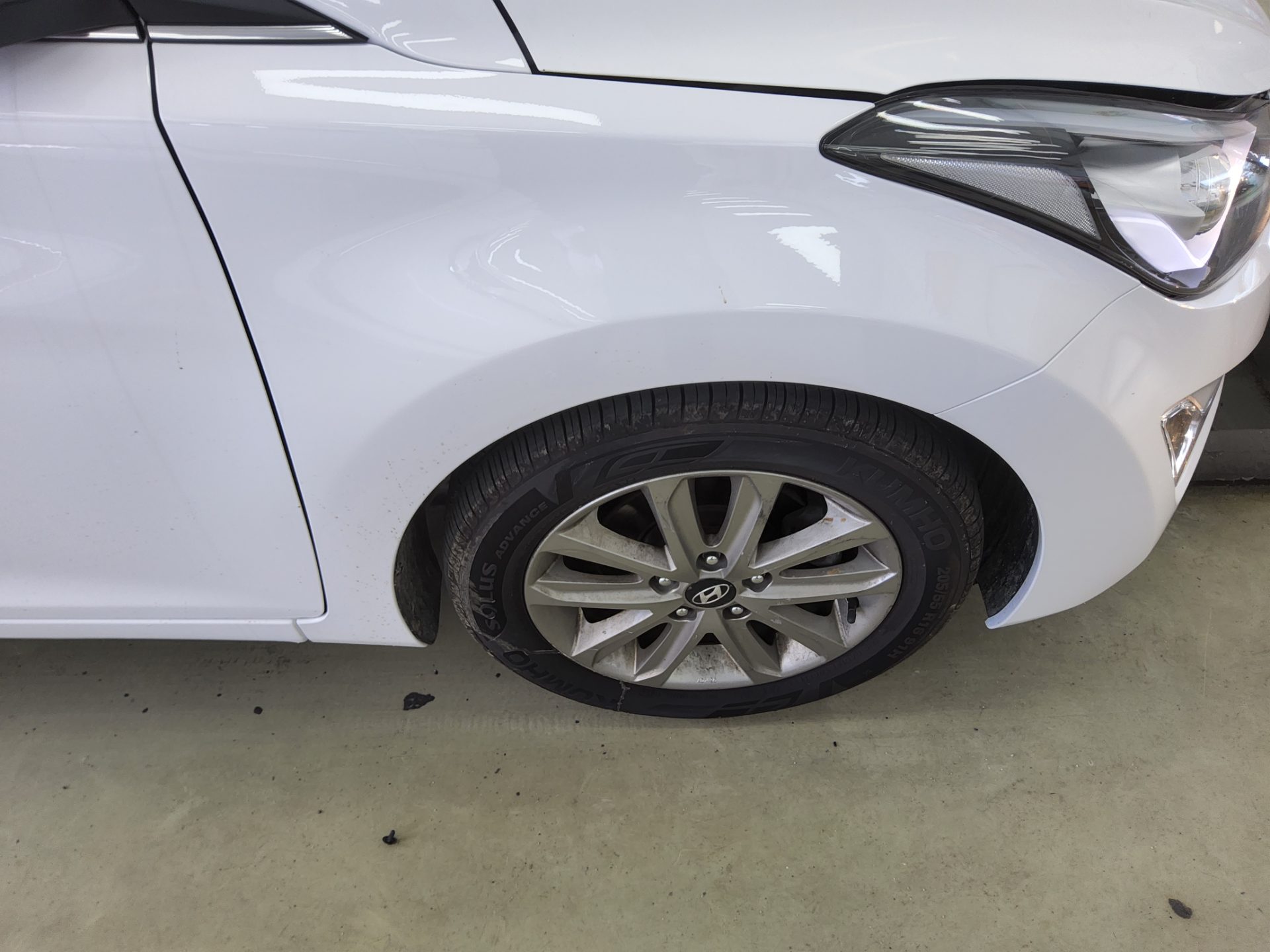 2014 - hyundai avante