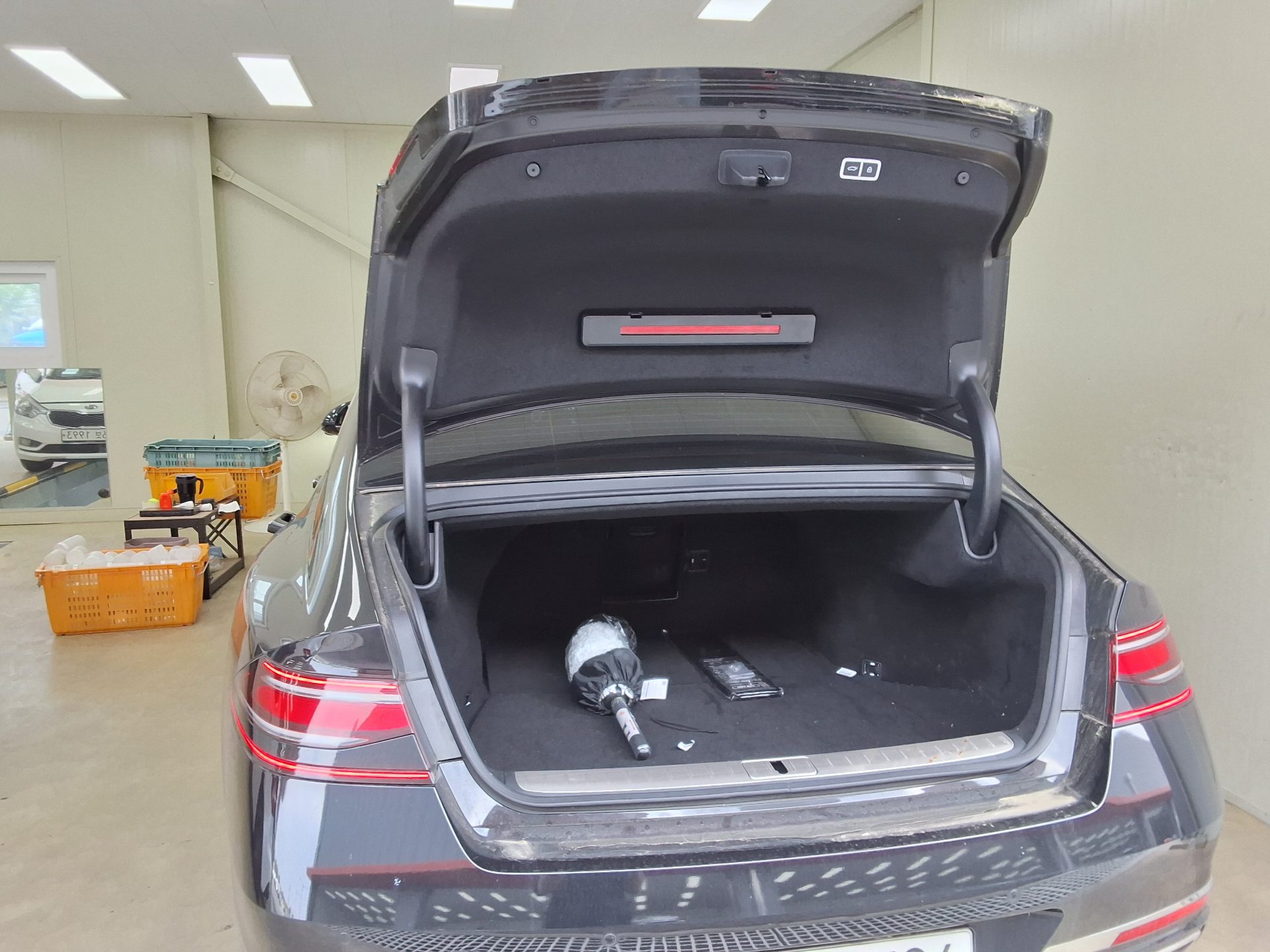 2023 - genesis g90