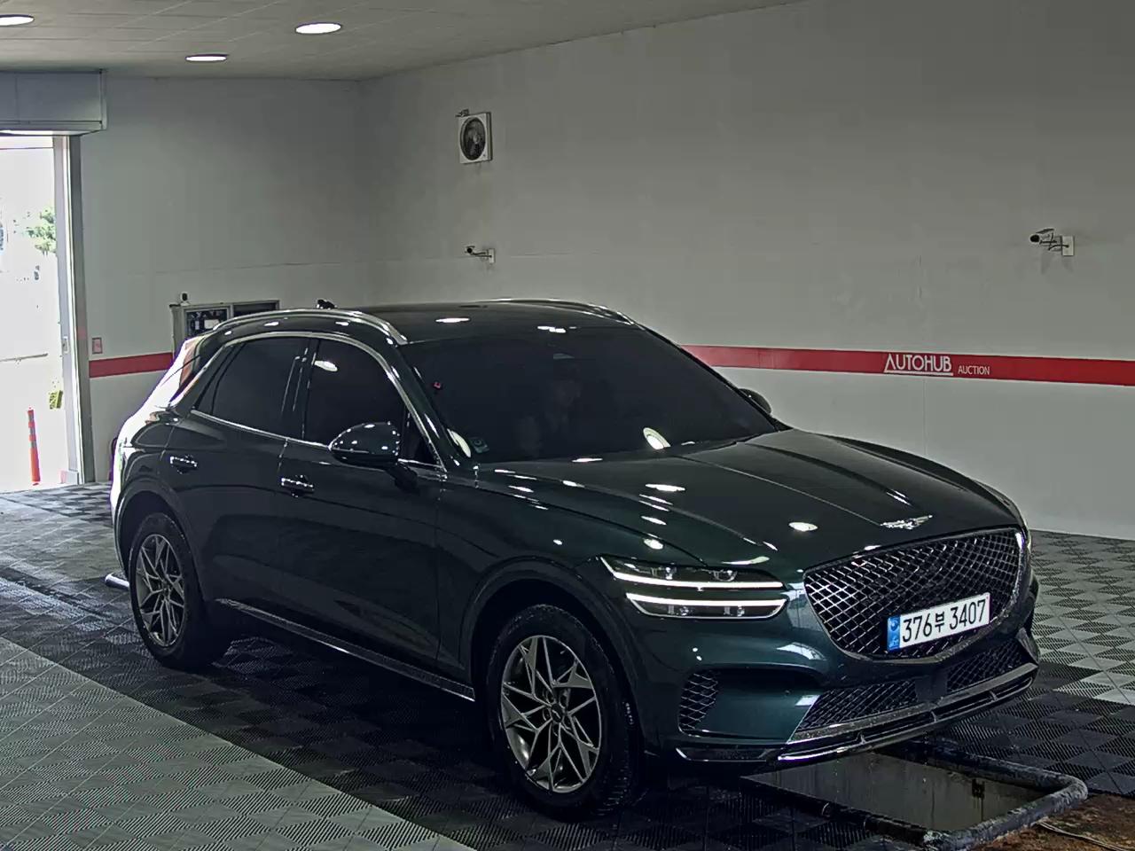 2022 - genesis gv70
