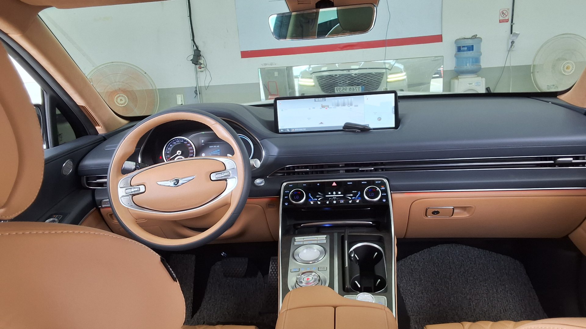 2022 - genesis gv80