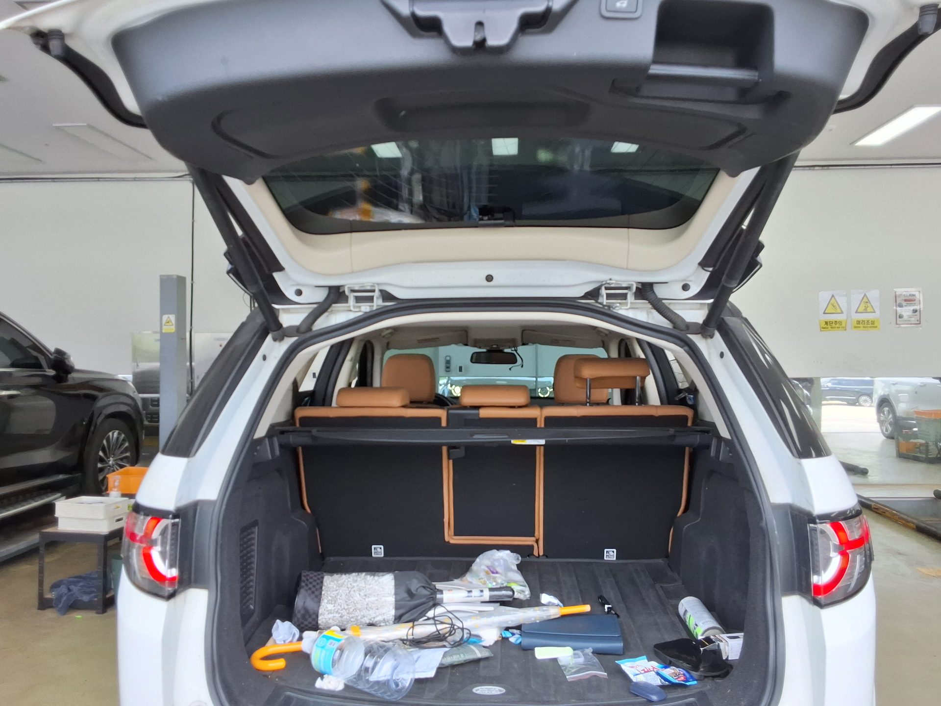 2018 - land rover discovery