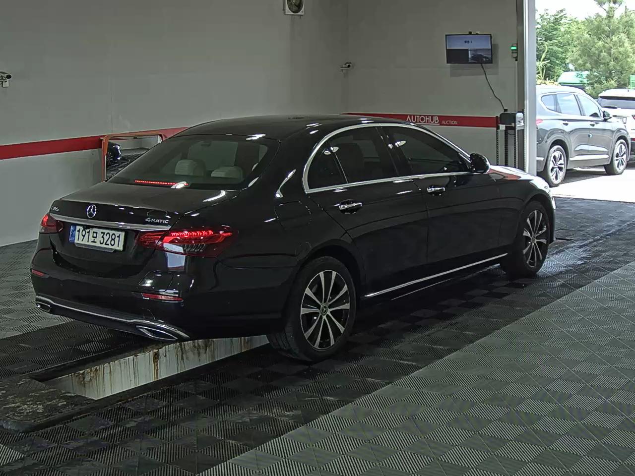 2021 - mercedes-benz e300e