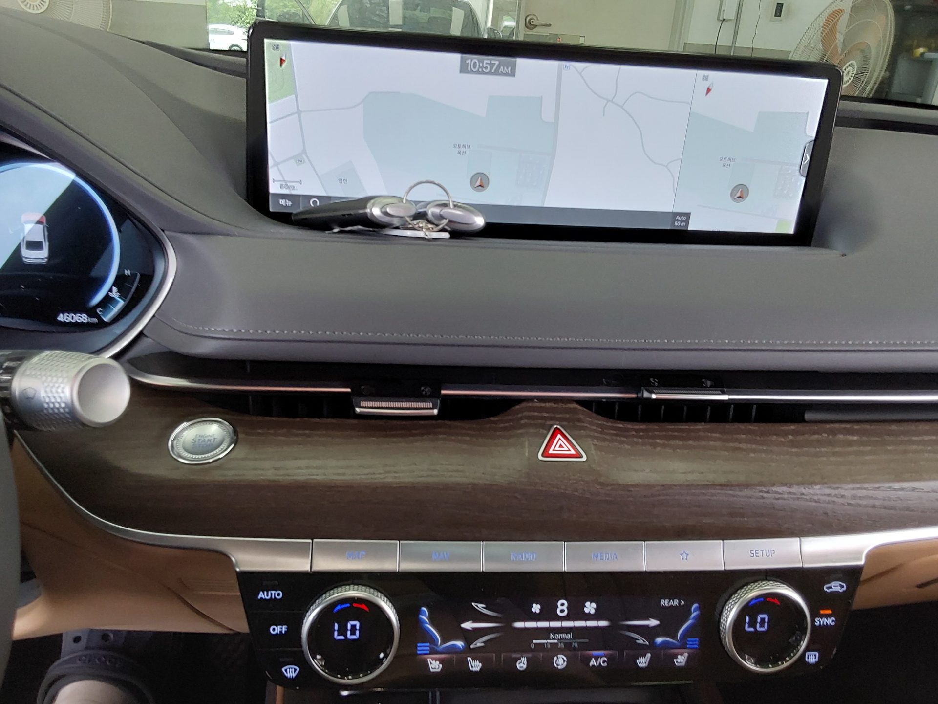 2022 - genesis g80