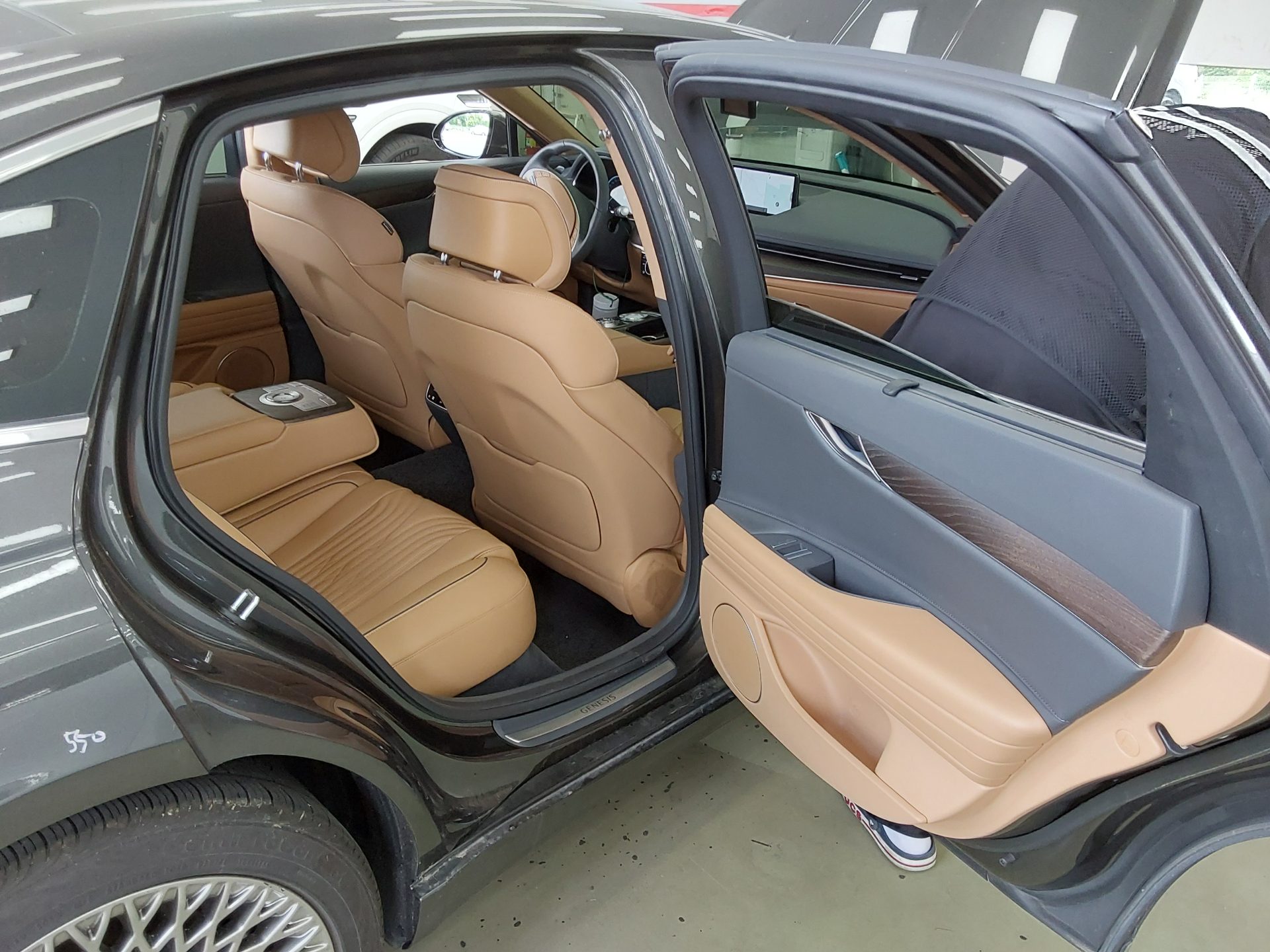 2022 - genesis g80