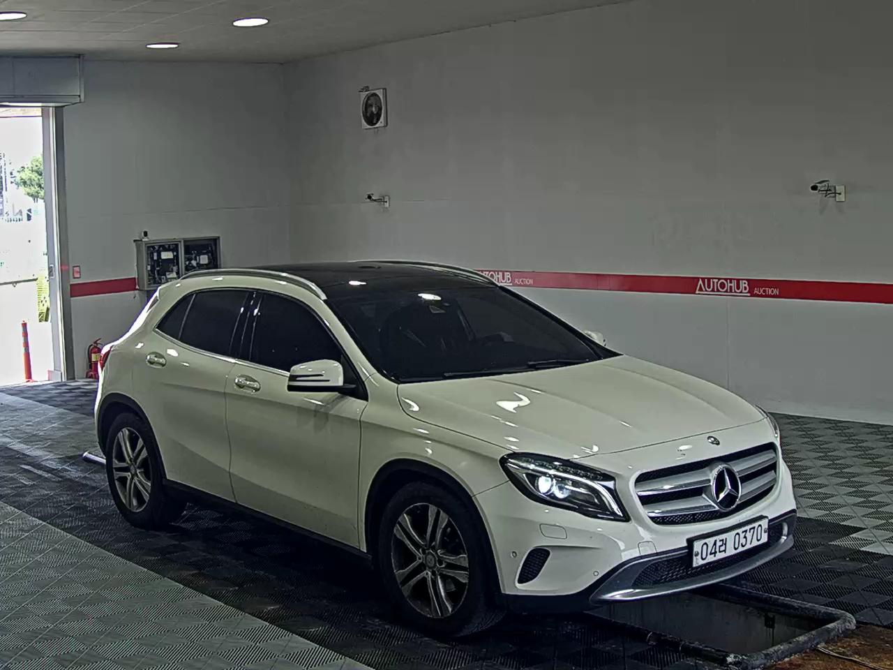 2016 - mercedes-benz 200