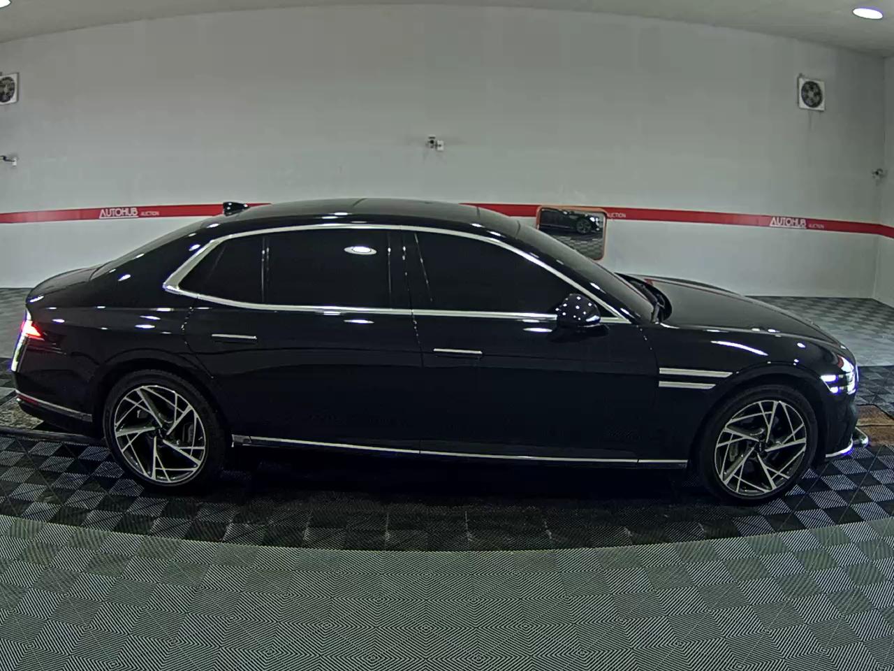 2023 - genesis g90