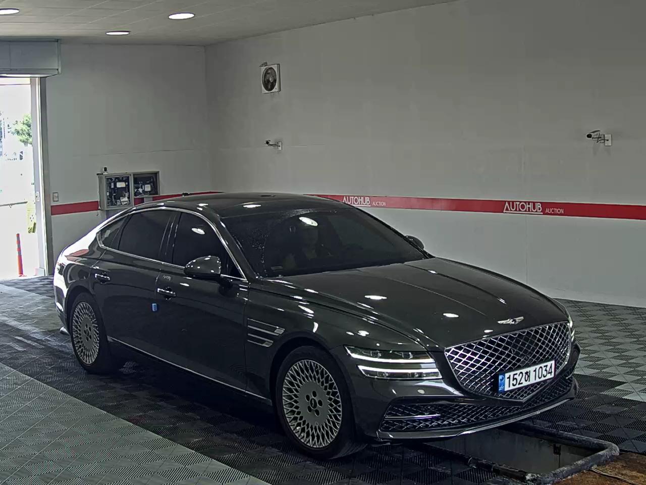 2022 - genesis g80