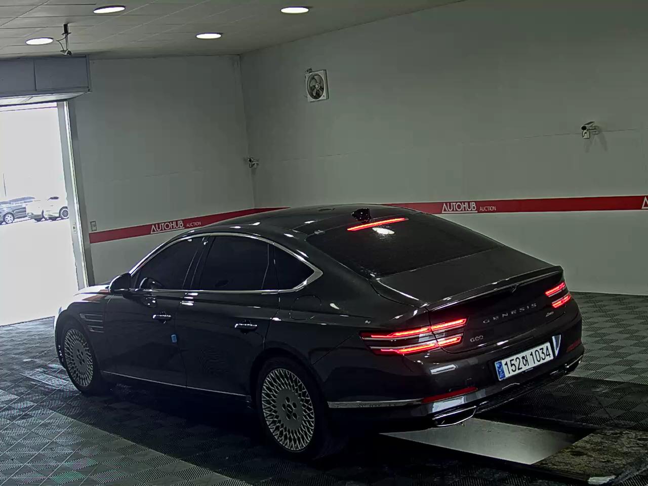 2022 - genesis g80