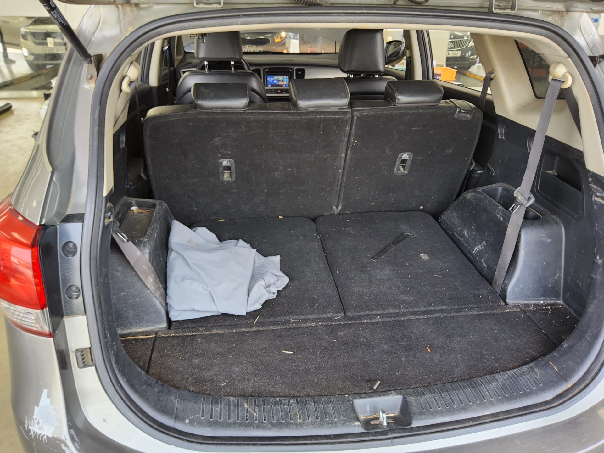 2014 - kia carens