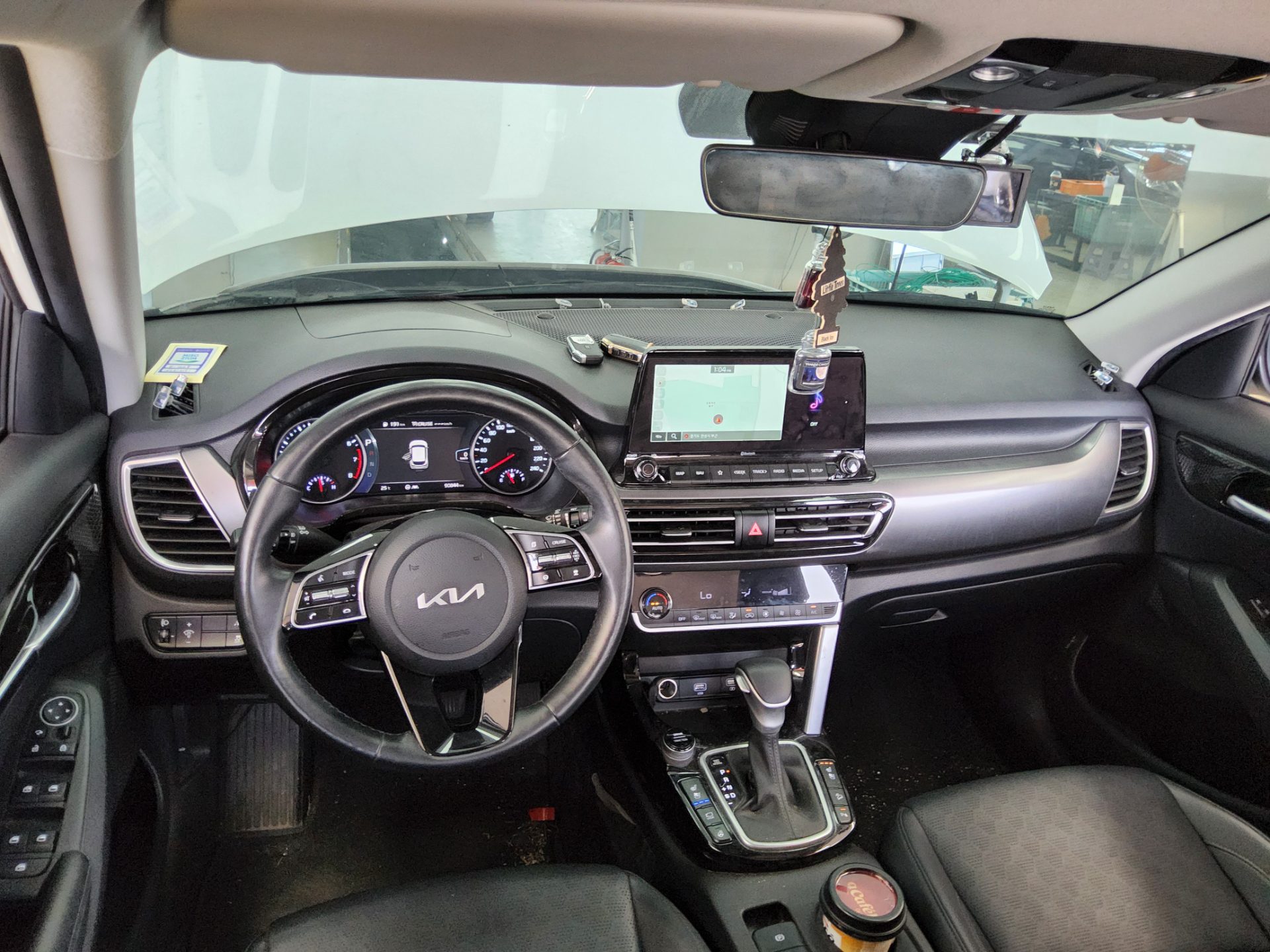 2023 - kia seltos