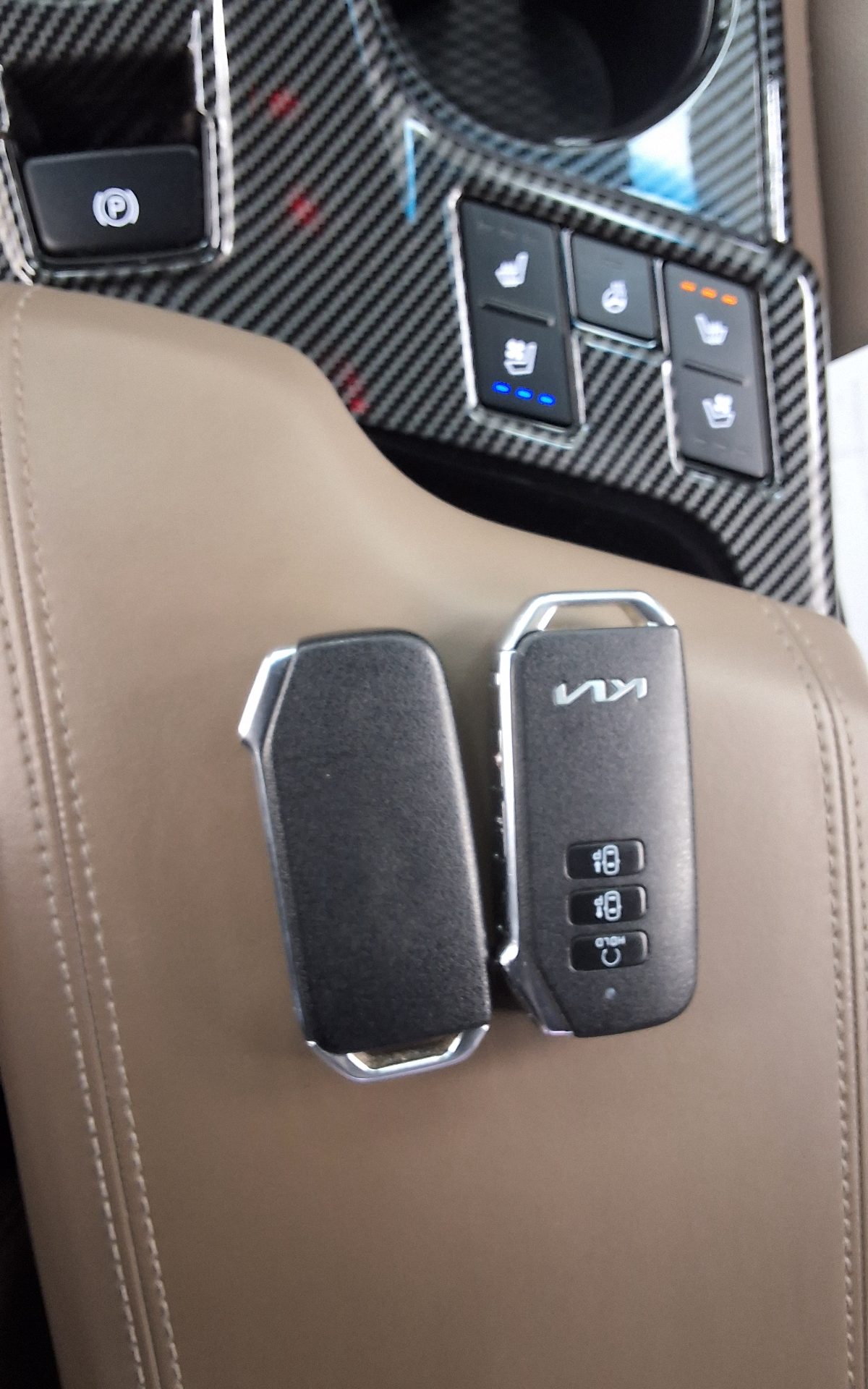 2023 - kia k8