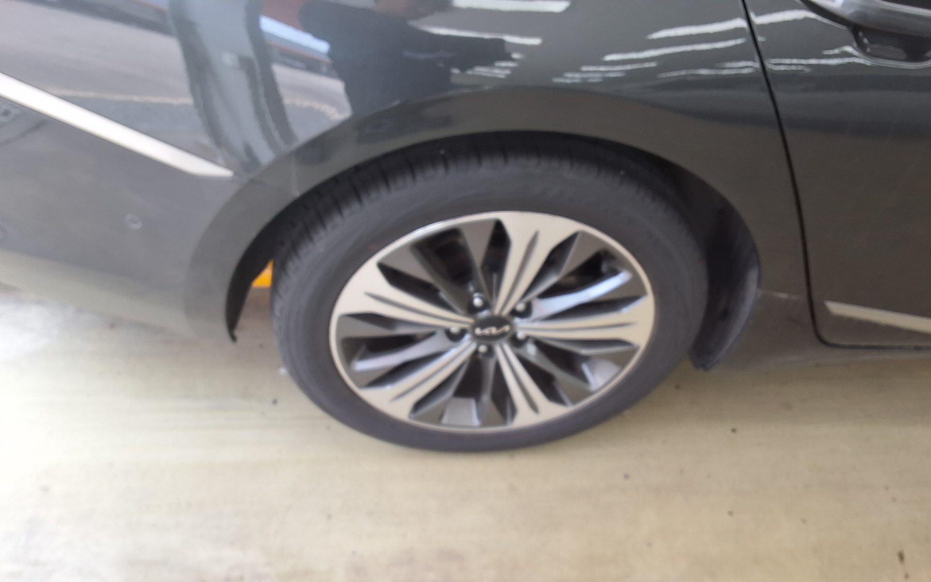 2023 - kia k8