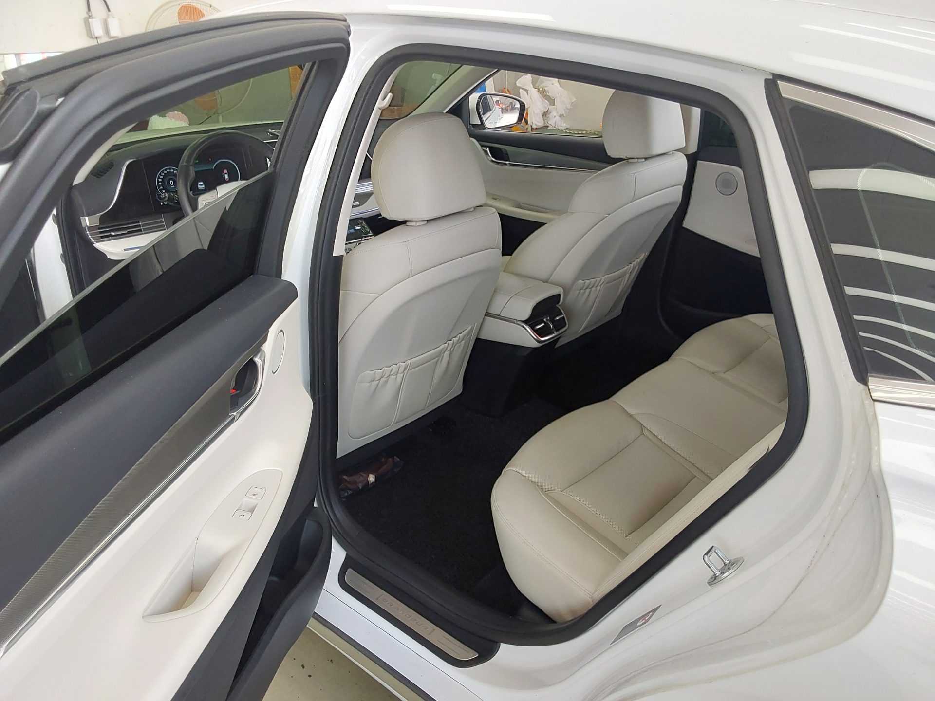 2022 - hyundai grandeur